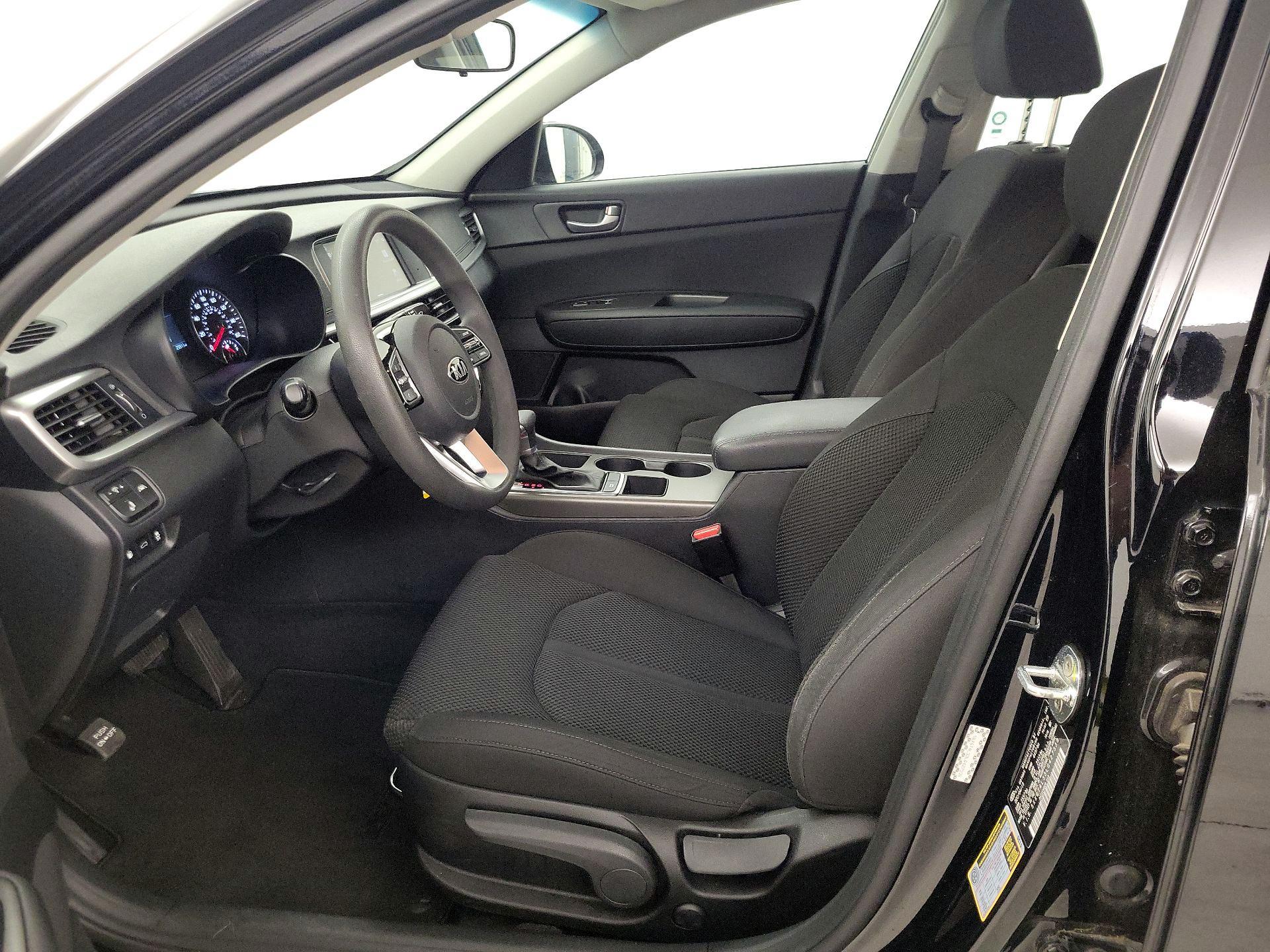 Thumbnail: 2020 Kia Optima - 11