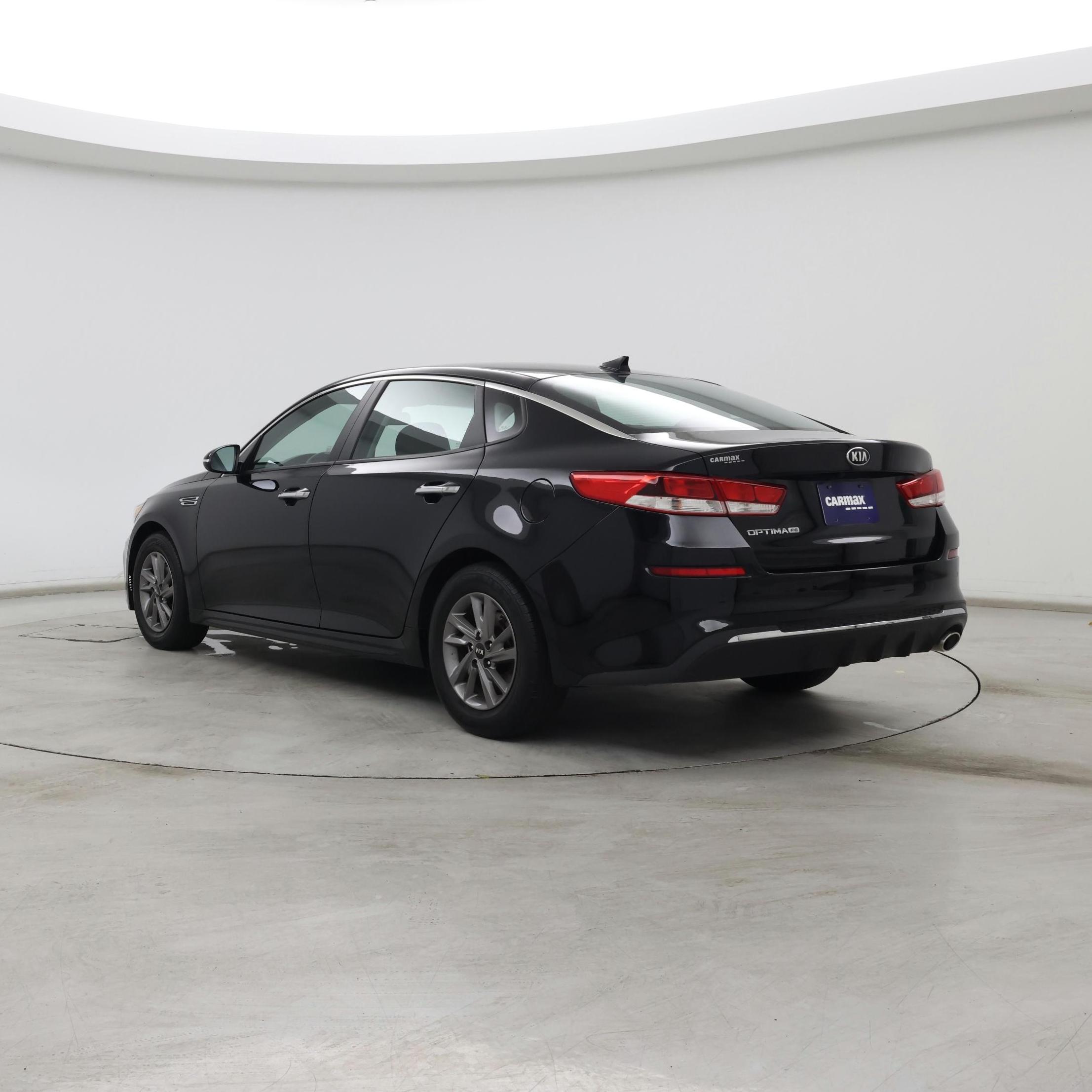 Thumbnail: 2020 Kia Optima - 2