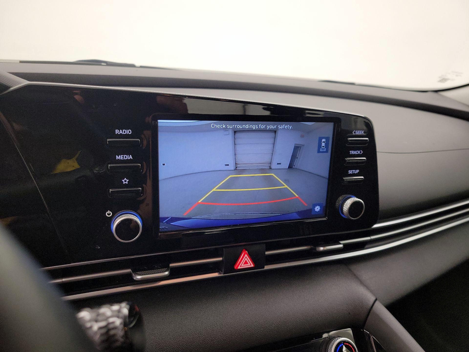 Thumbnail: 2021 Hyundai Elantra - 14