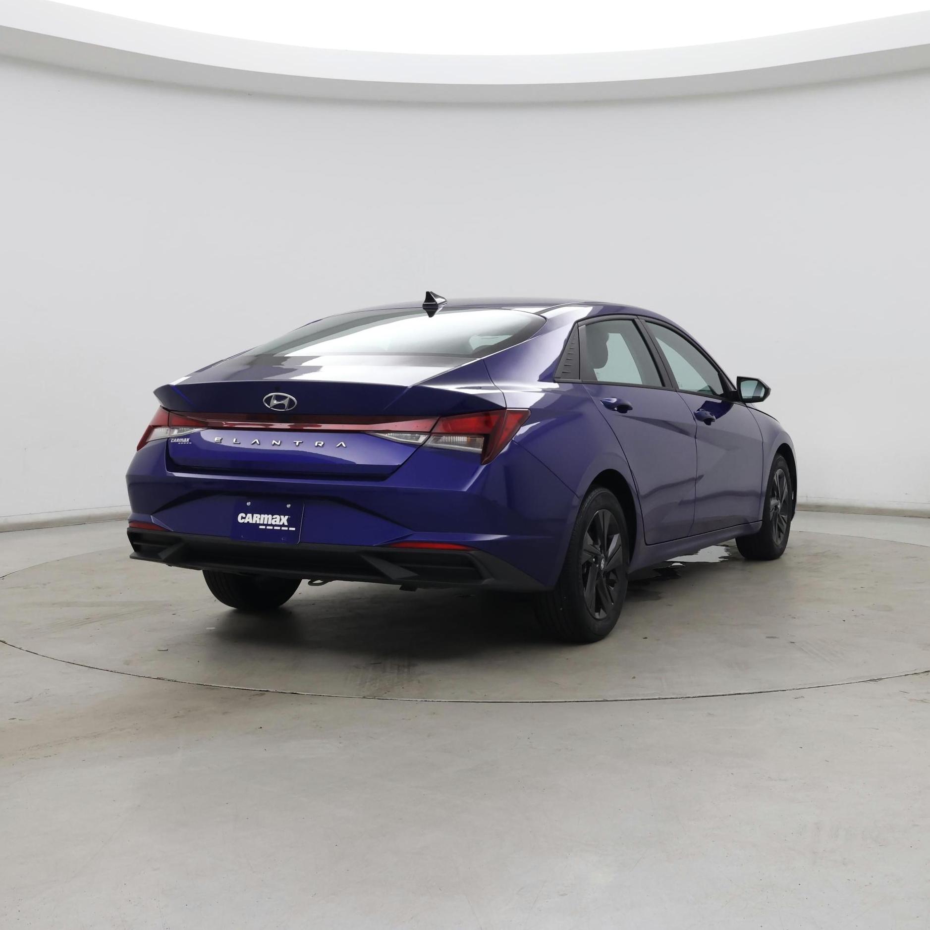 Thumbnail: 2021 Hyundai Elantra - 8