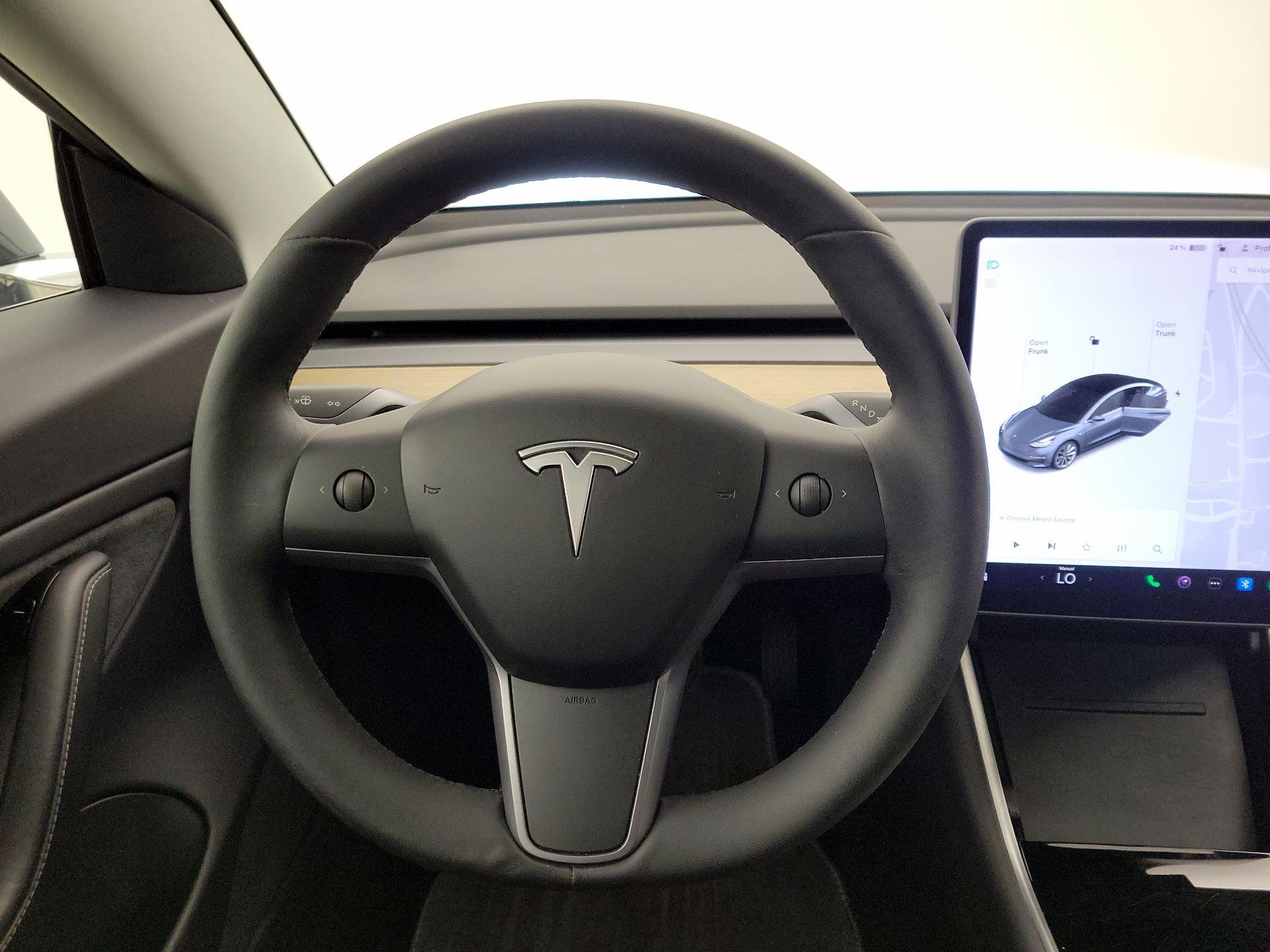 Thumbnail: 2020 Tesla Model 3 - 10