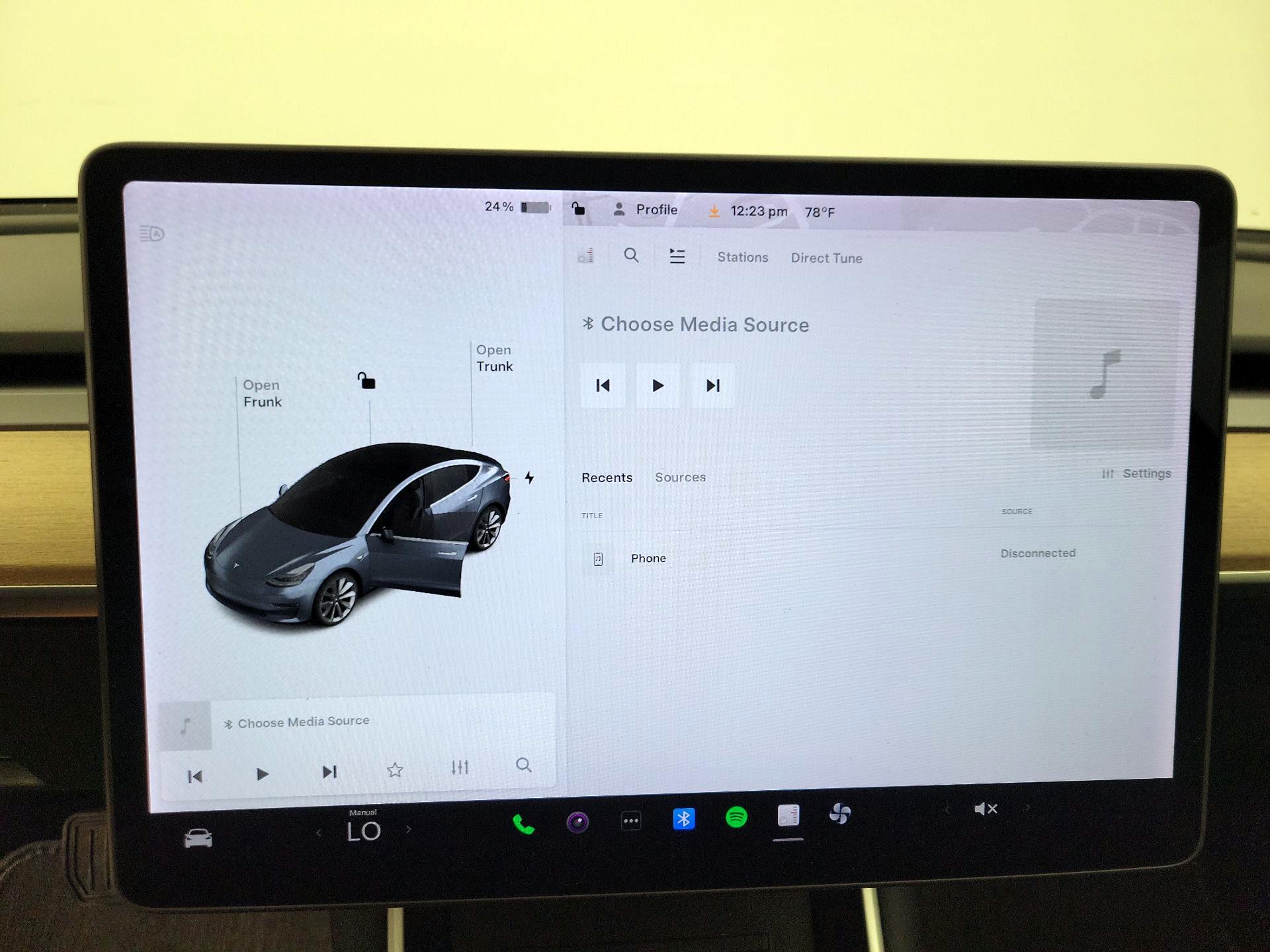 Thumbnail: 2020 Tesla Model 3 - 15