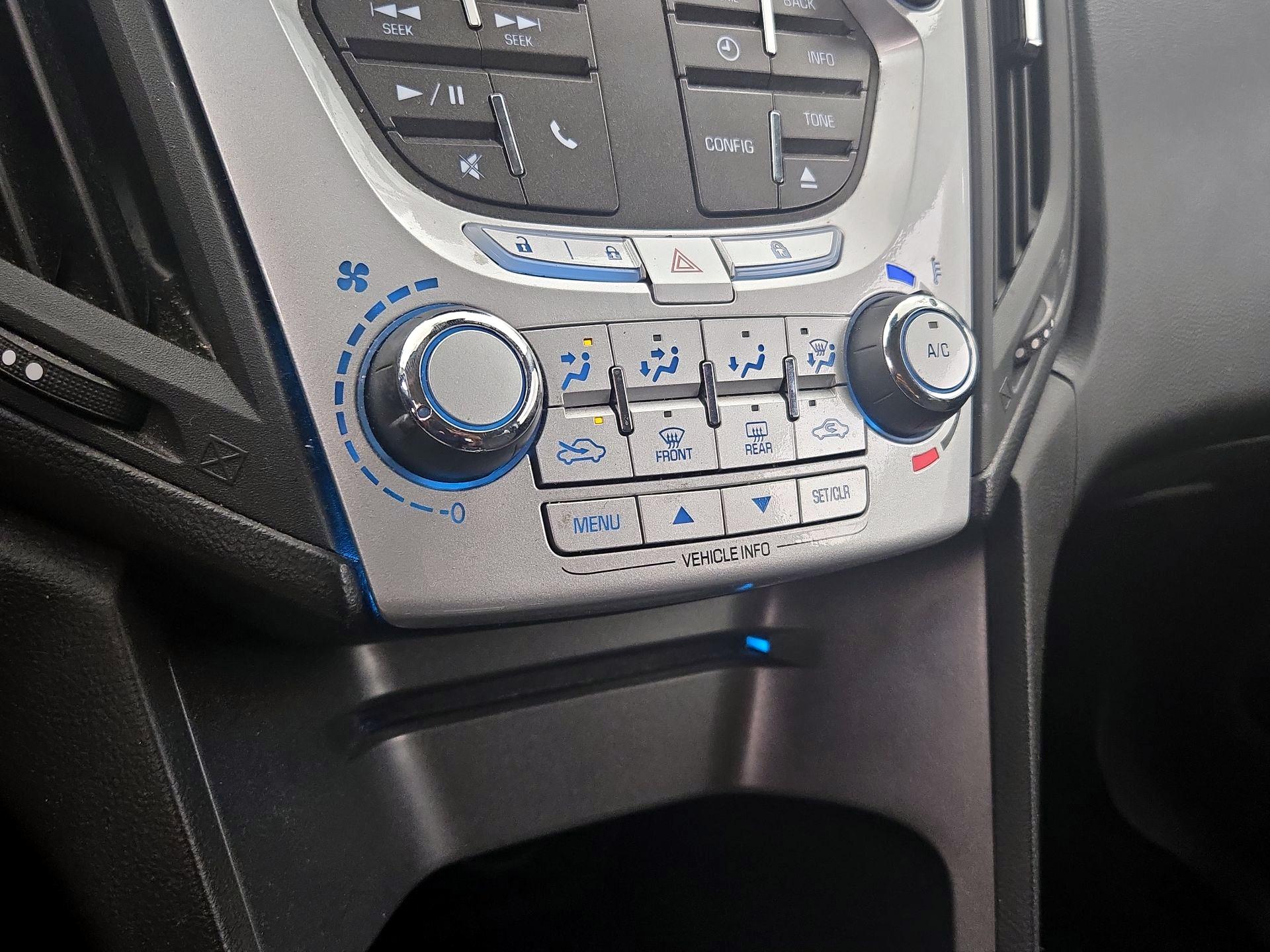 Thumbnail: 2015 Chevrolet Equinox - 15