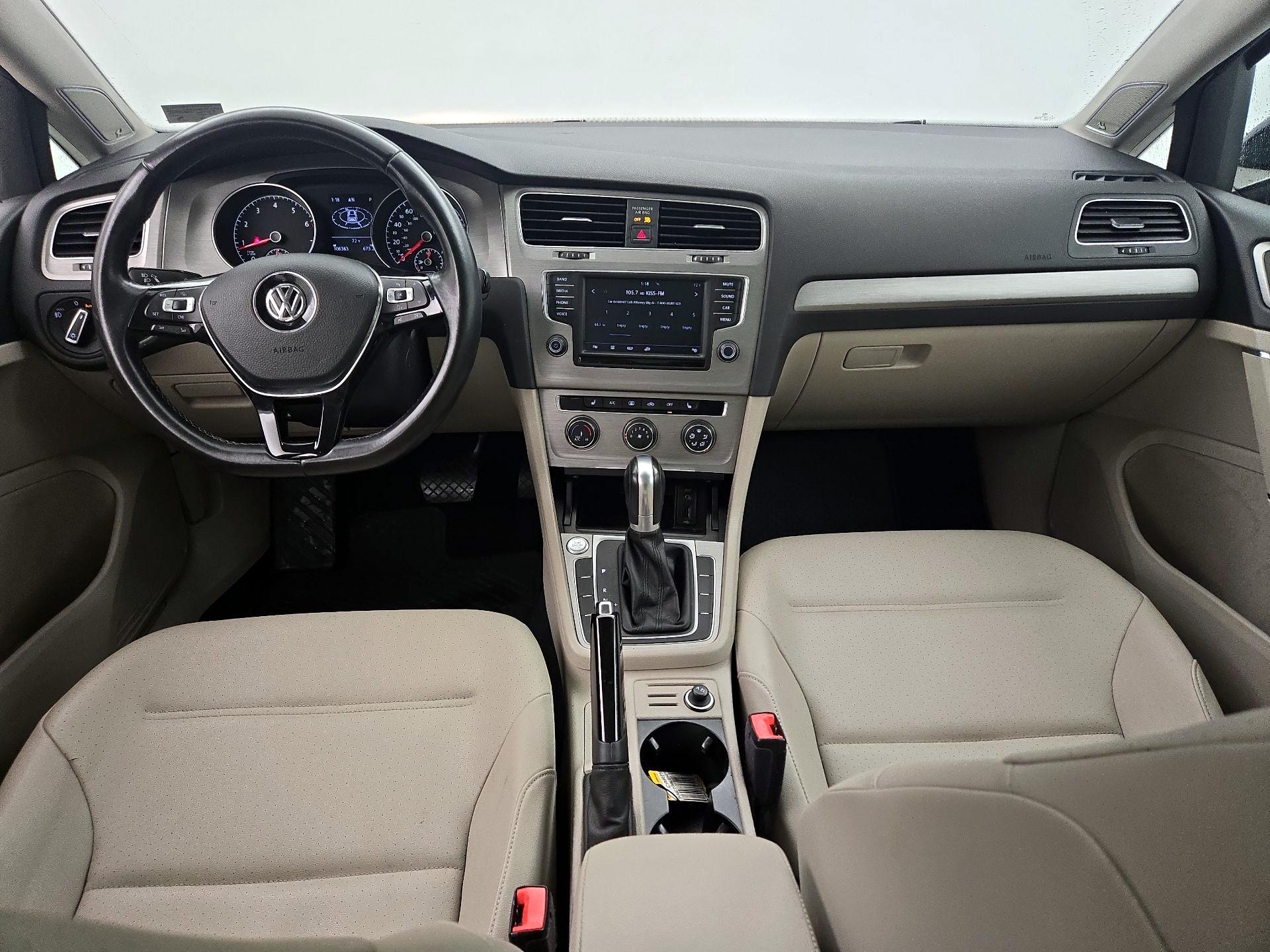 Thumbnail: 2017 Volkswagen Golf - 9