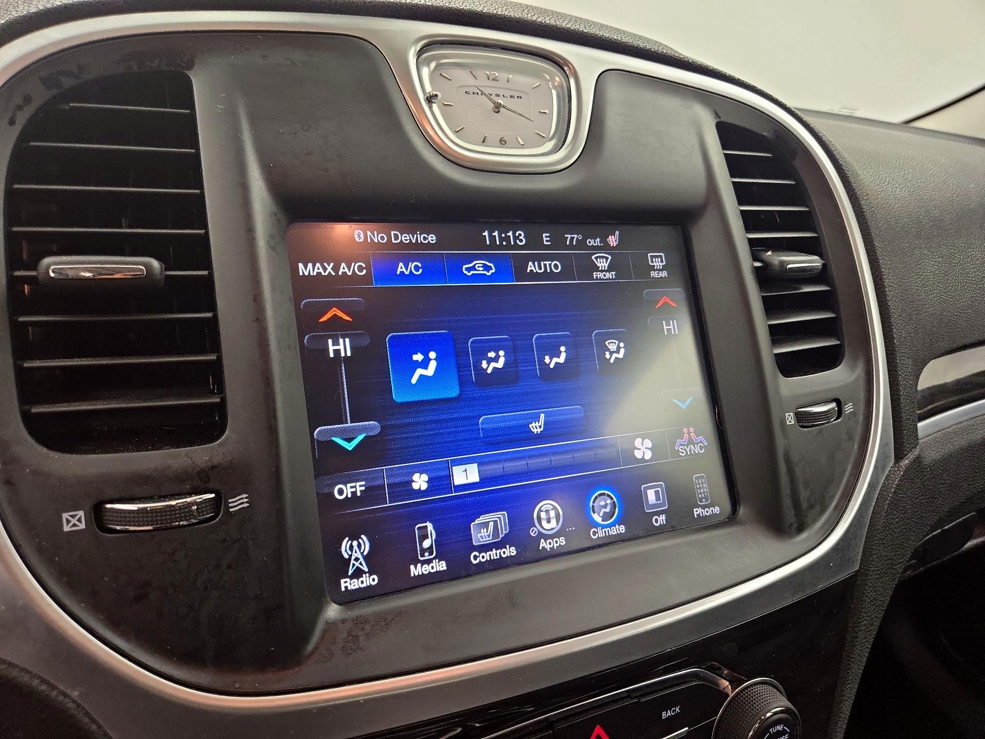 Thumbnail: 2016 Chrysler 300 - 16