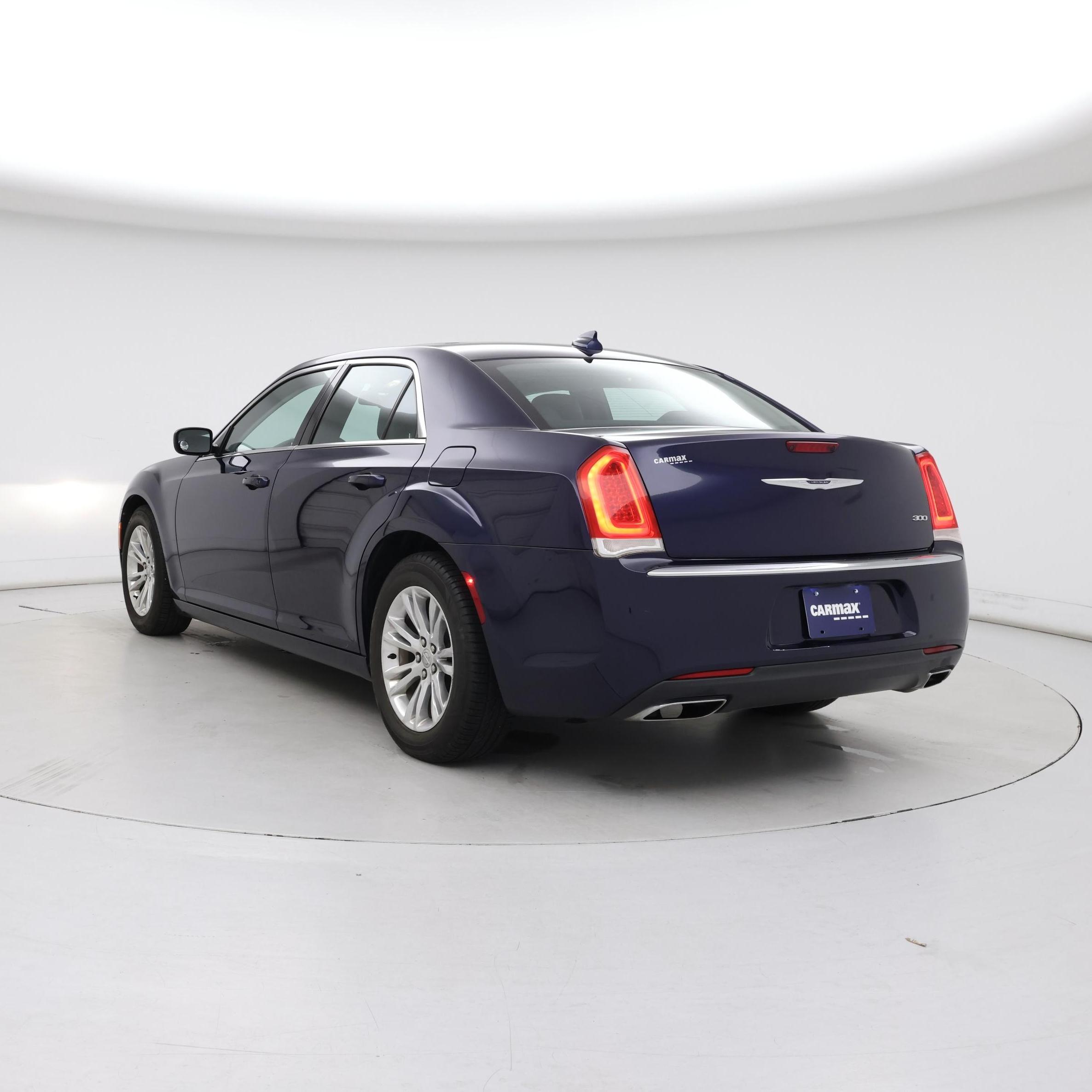 Thumbnail: 2016 Chrysler 300 - 2