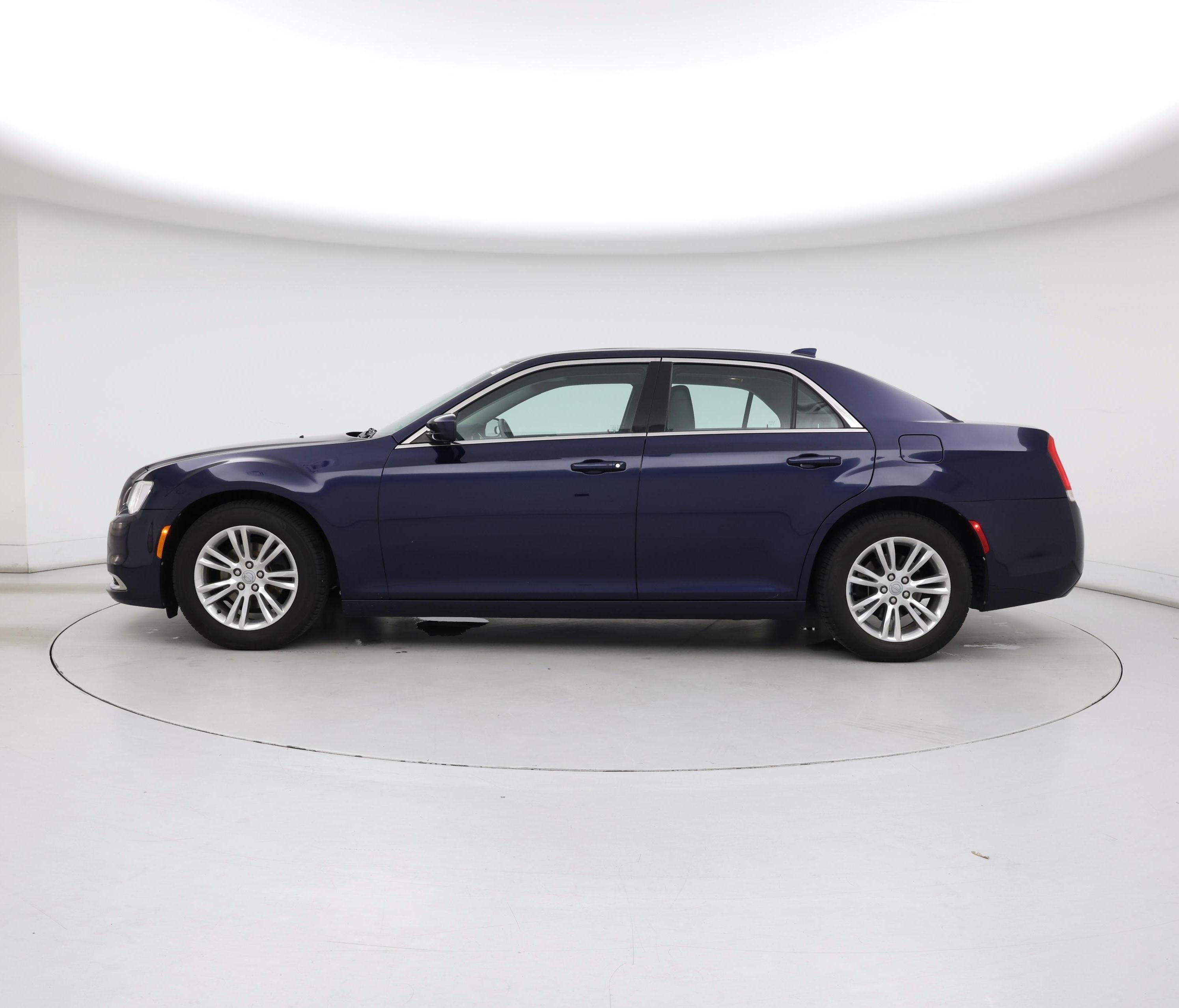 Thumbnail: 2016 Chrysler 300 - 3