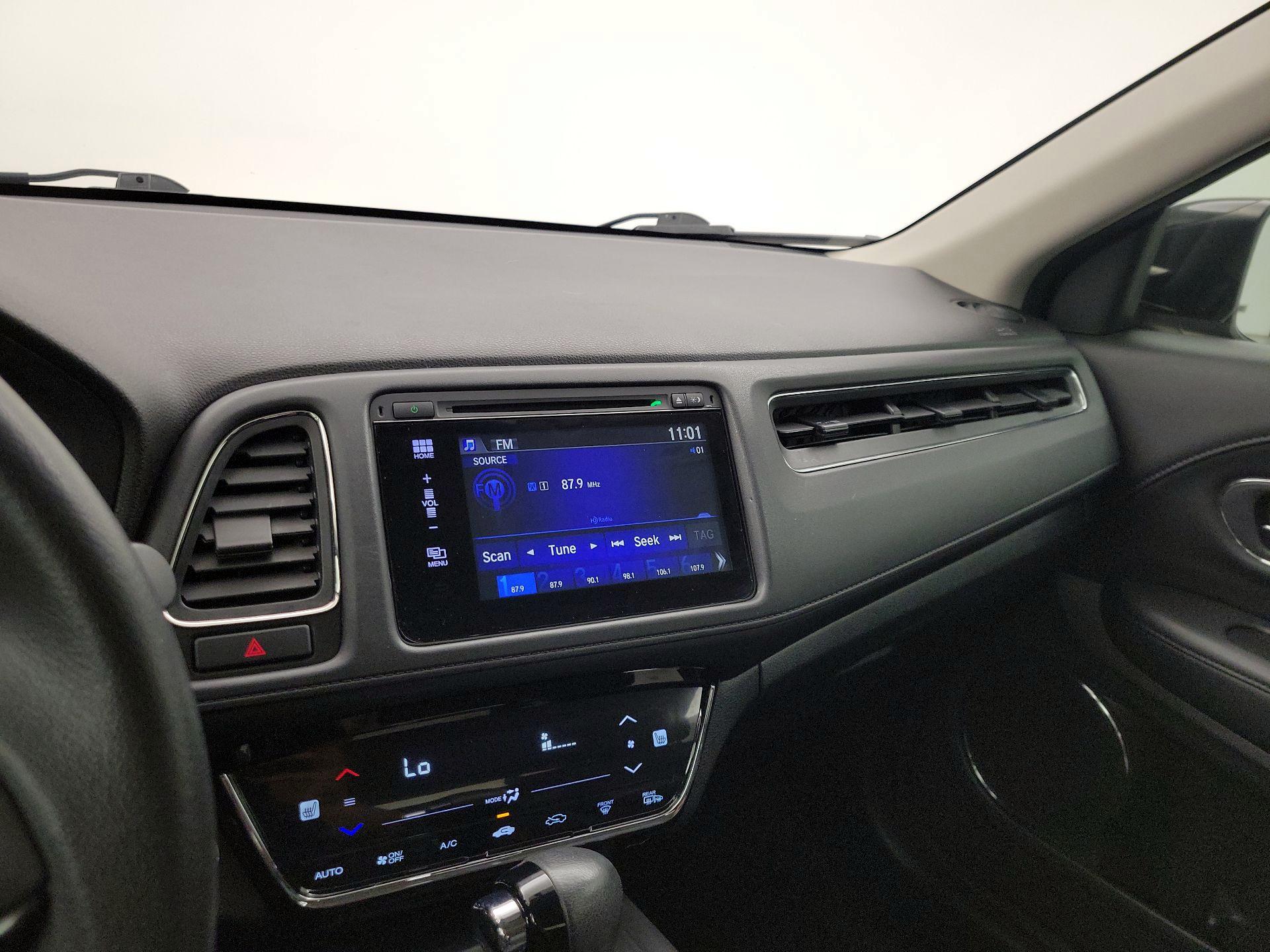 Thumbnail: 2016 Honda HR-V - 16