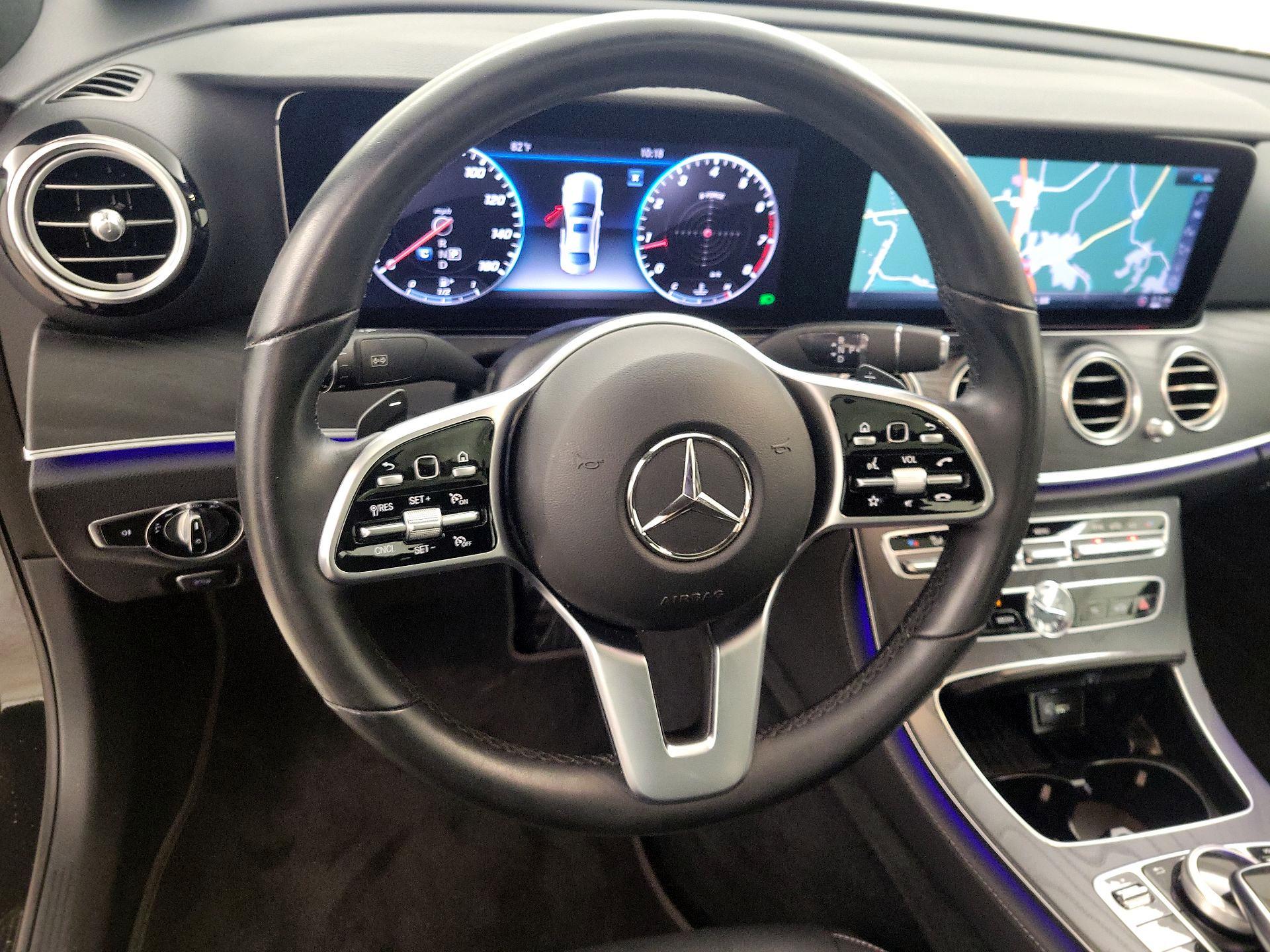 Thumbnail: 2020 Mercedes-Benz E-Class - 10