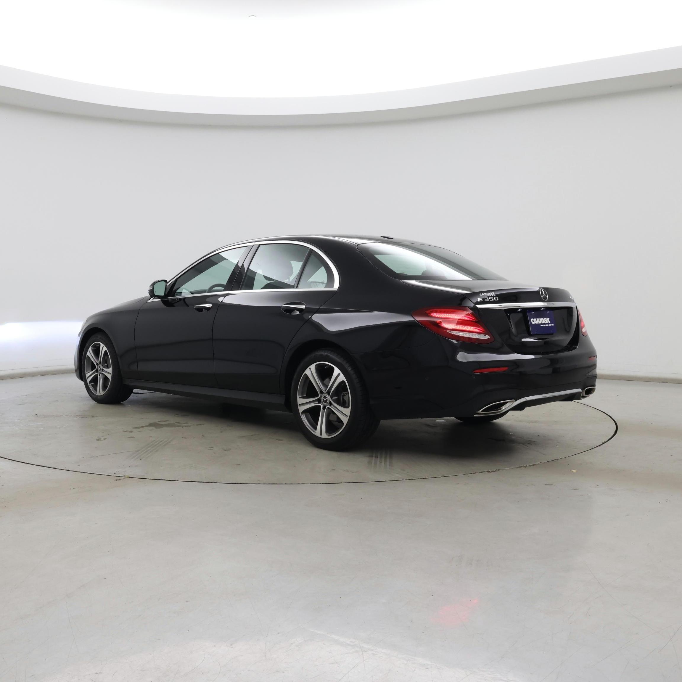 Thumbnail: 2020 Mercedes-Benz E-Class - 2