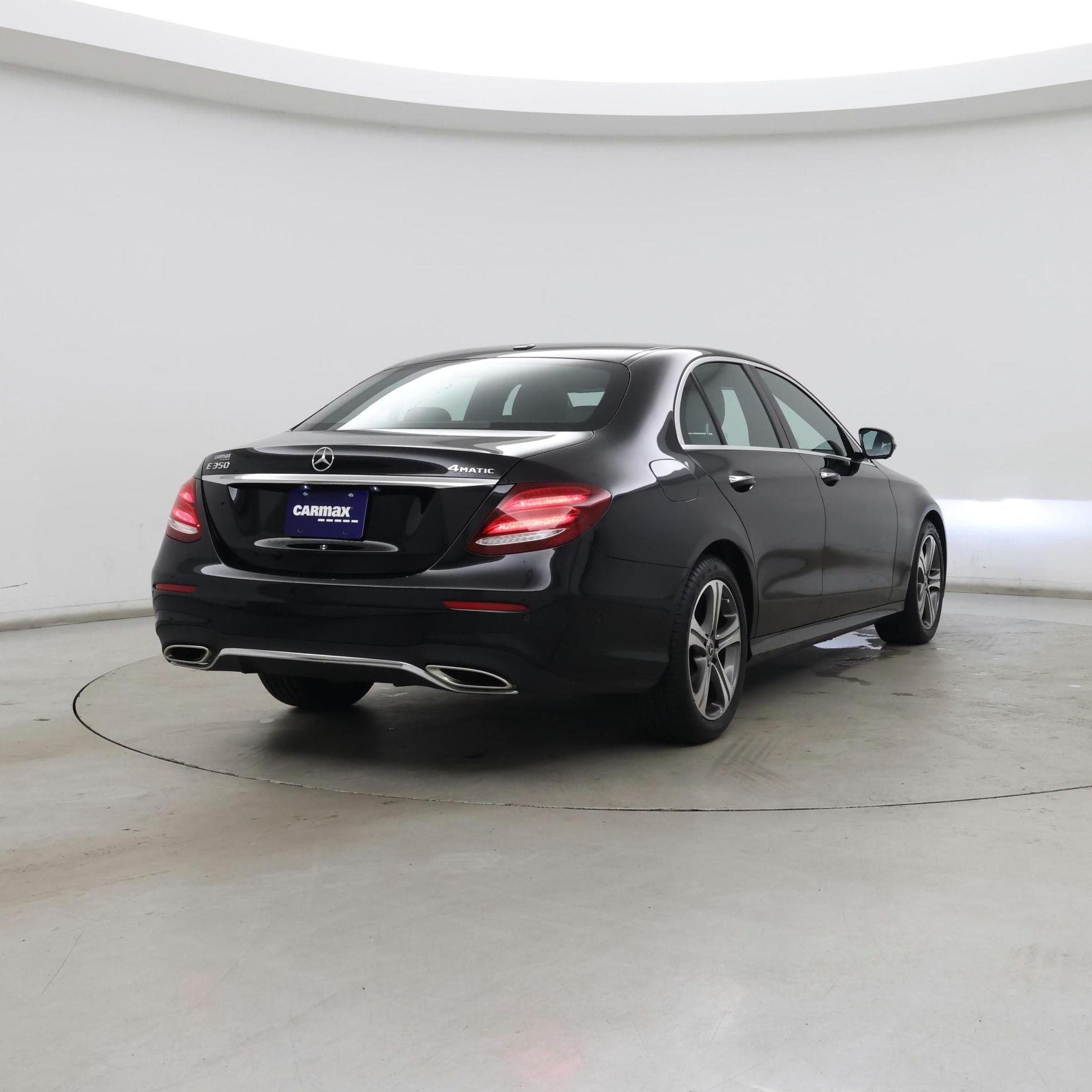 Thumbnail: 2020 Mercedes-Benz E-Class - 8