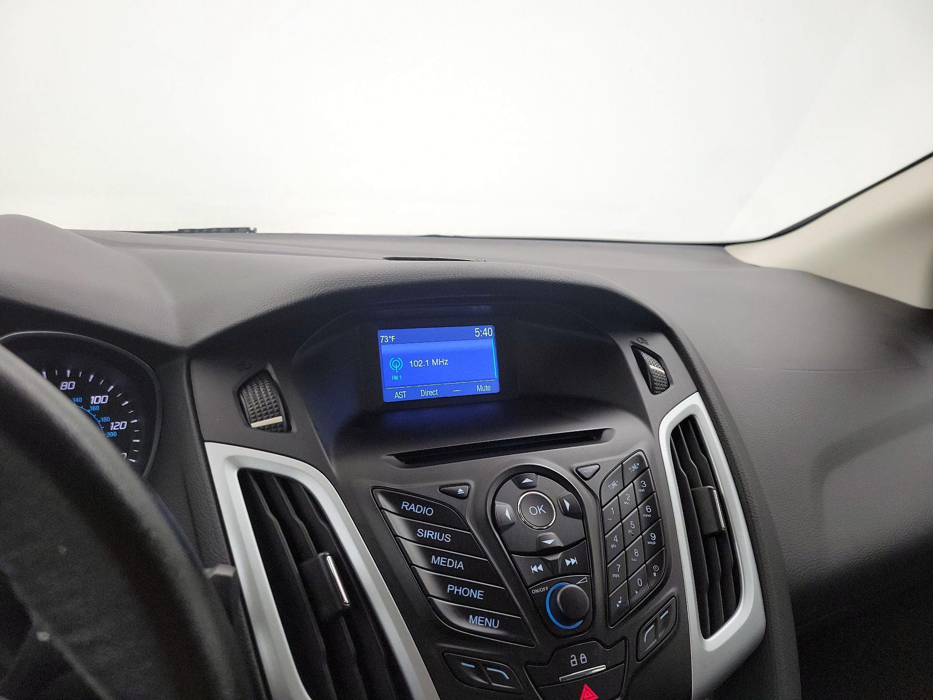Thumbnail: 2014 Ford Focus - 14