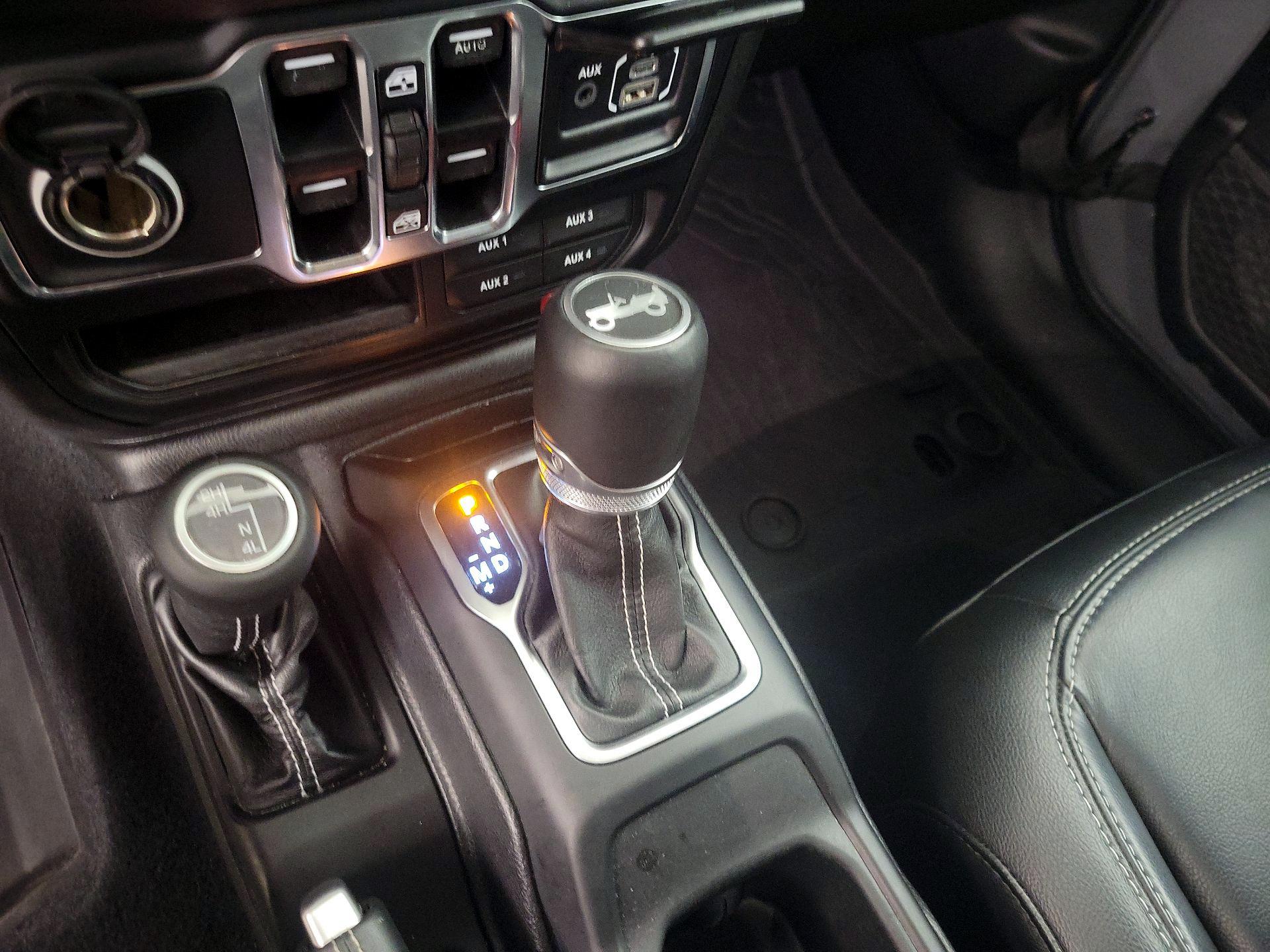 Thumbnail: 2019 Jeep Wrangler - 18