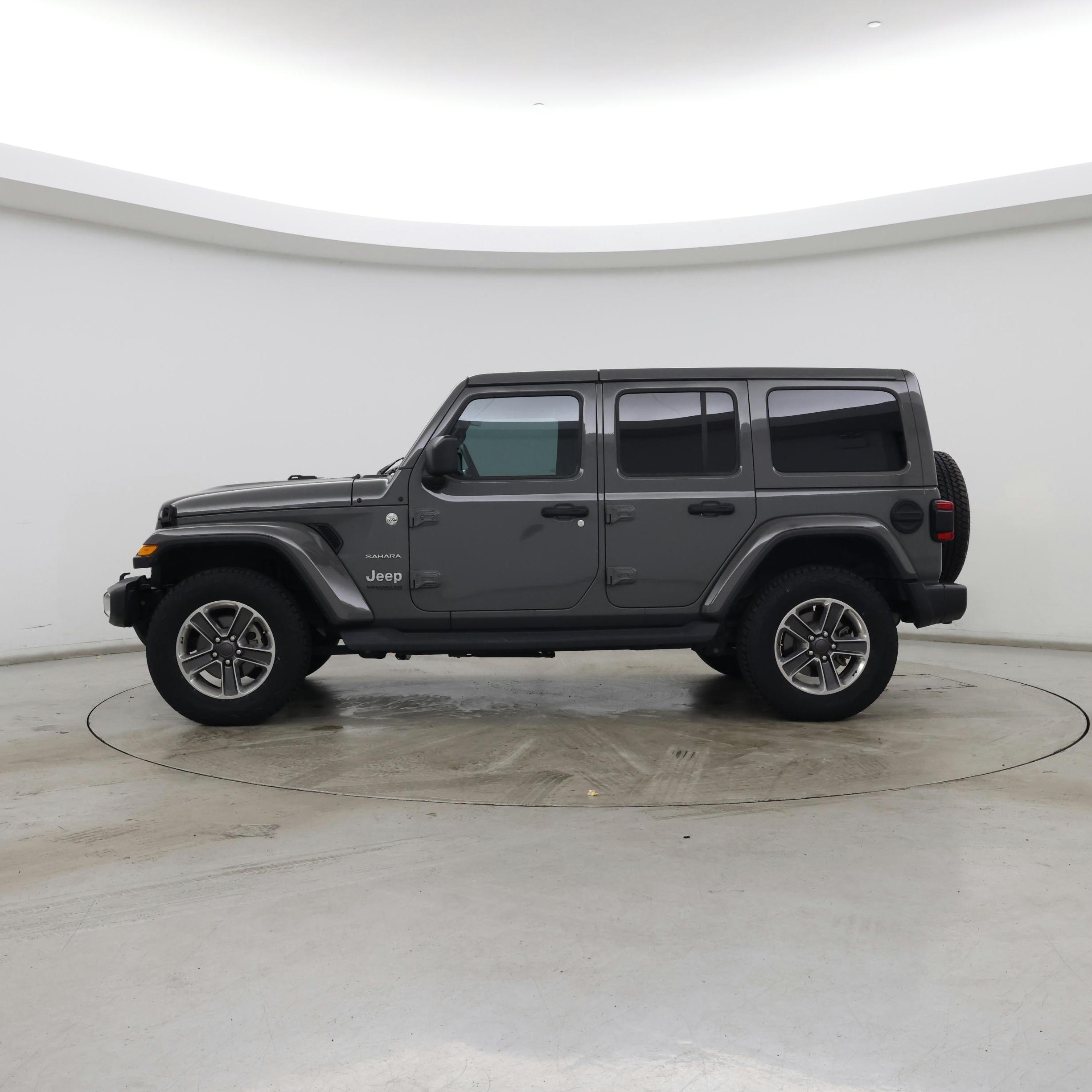 Thumbnail: 2019 Jeep Wrangler - 3