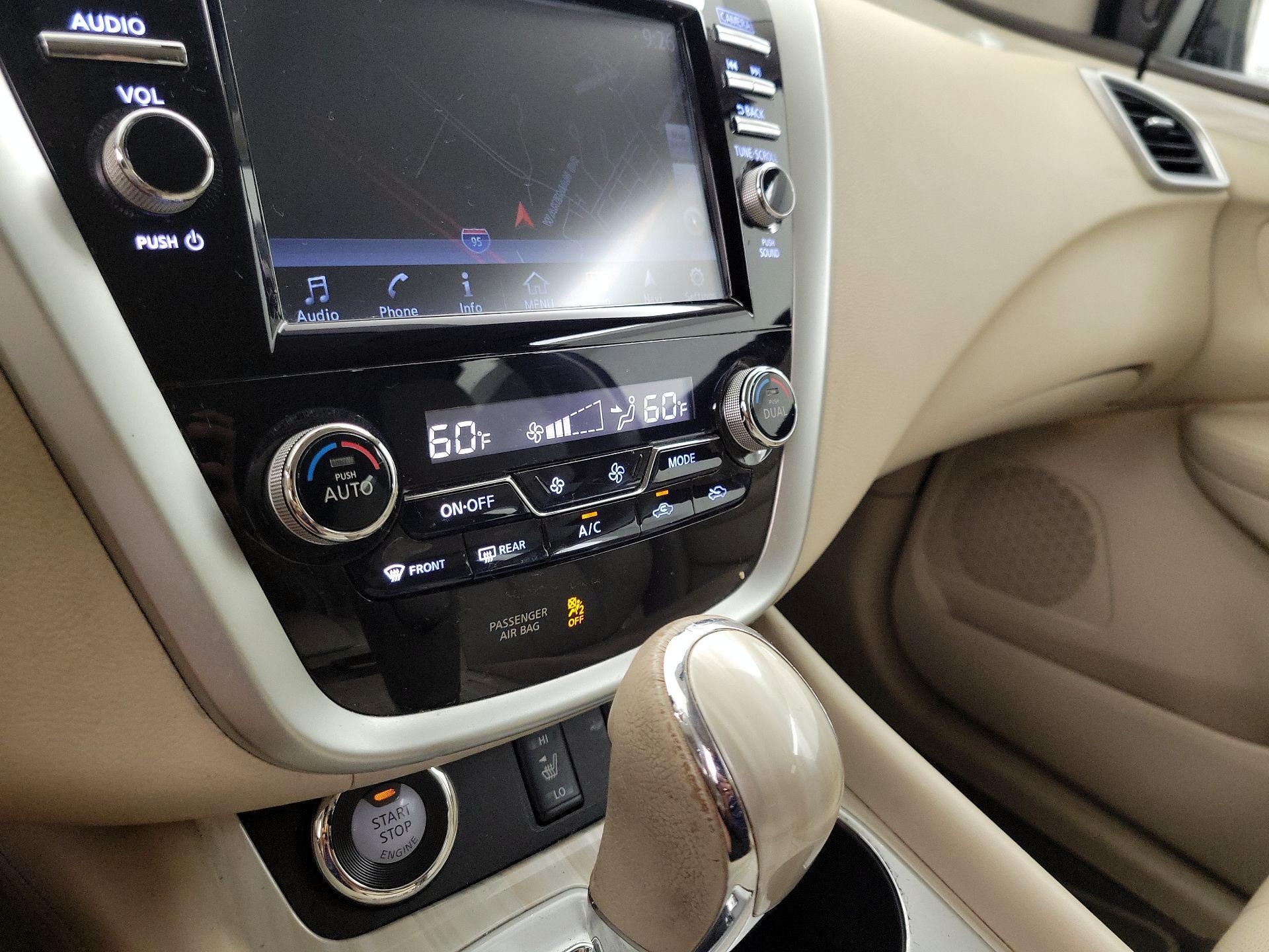 Thumbnail: 2017 Nissan Murano - 17