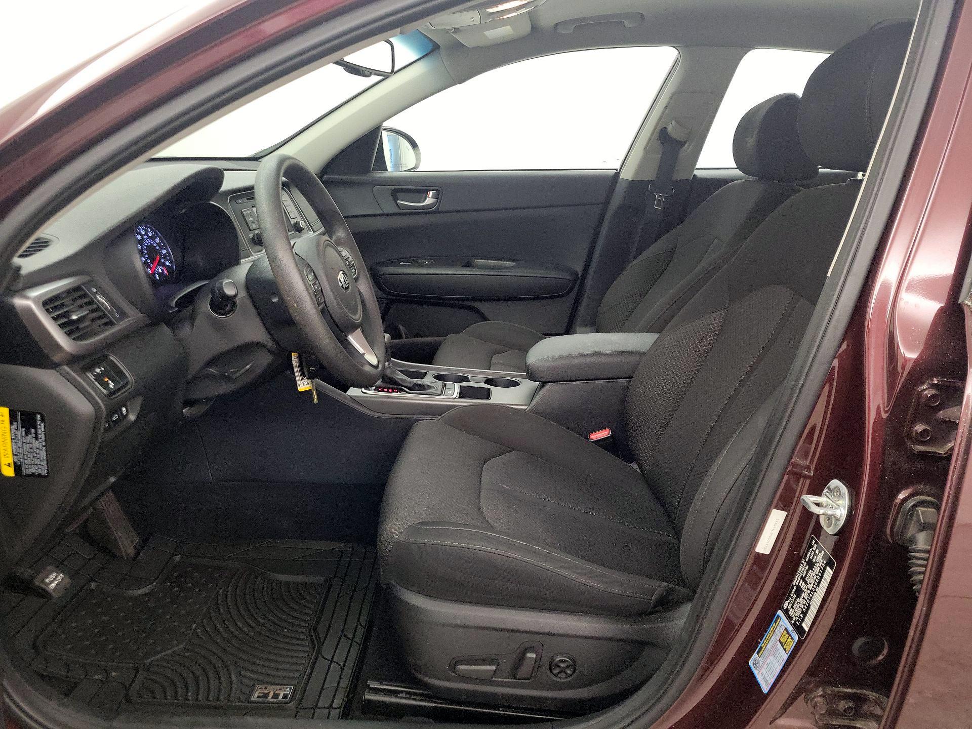 Thumbnail: 2016 Kia Optima - 11