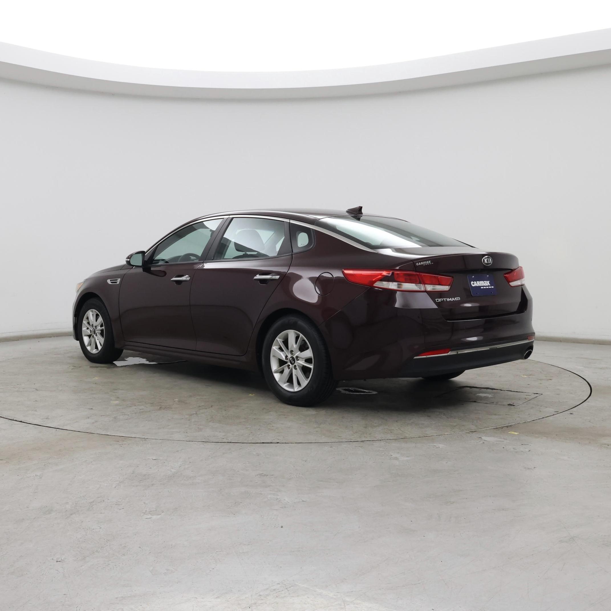 Thumbnail: 2016 Kia Optima - 2