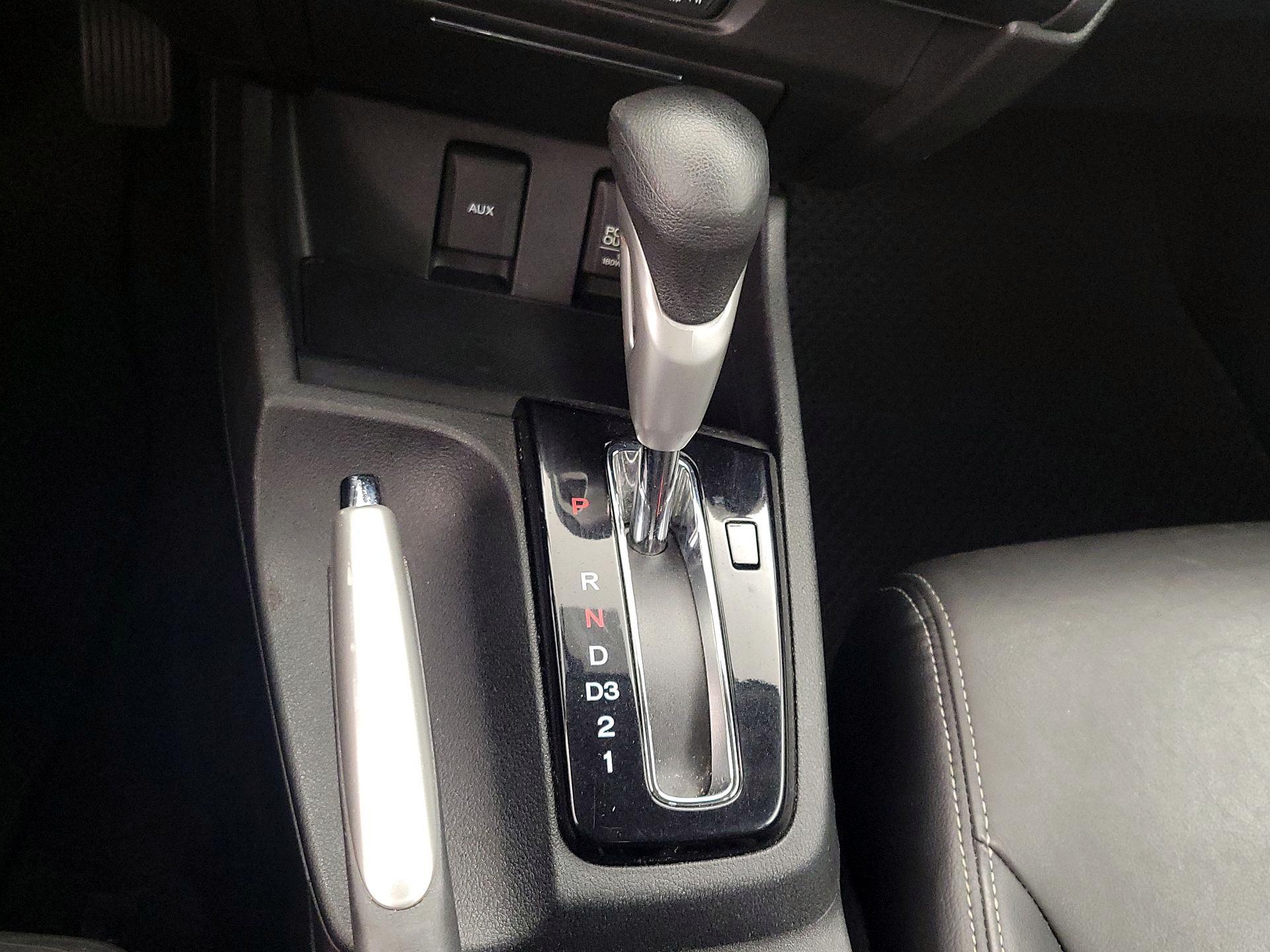 Thumbnail: 2013 Honda Civic - 18