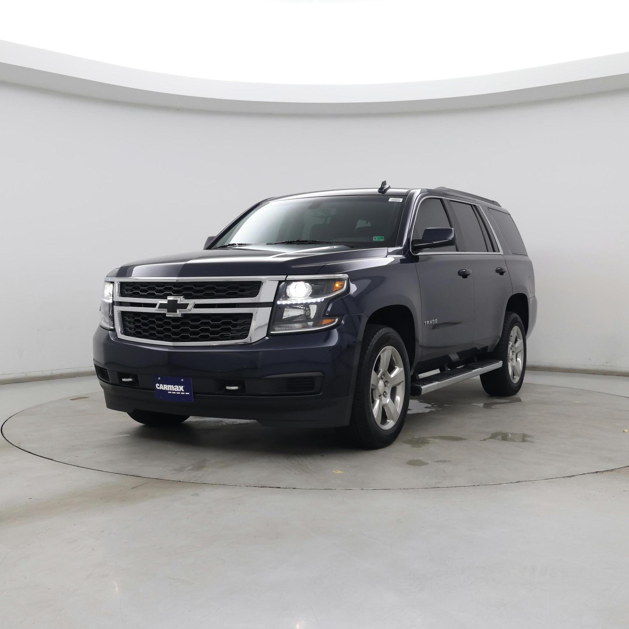 Thumbnail: 2019 Chevrolet Tahoe - 4