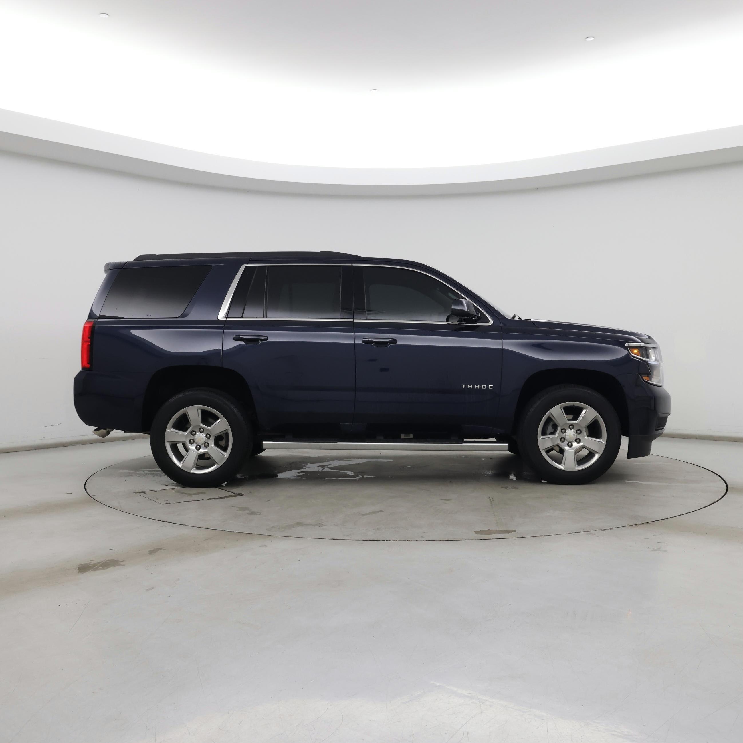 Thumbnail: 2019 Chevrolet Tahoe - 7