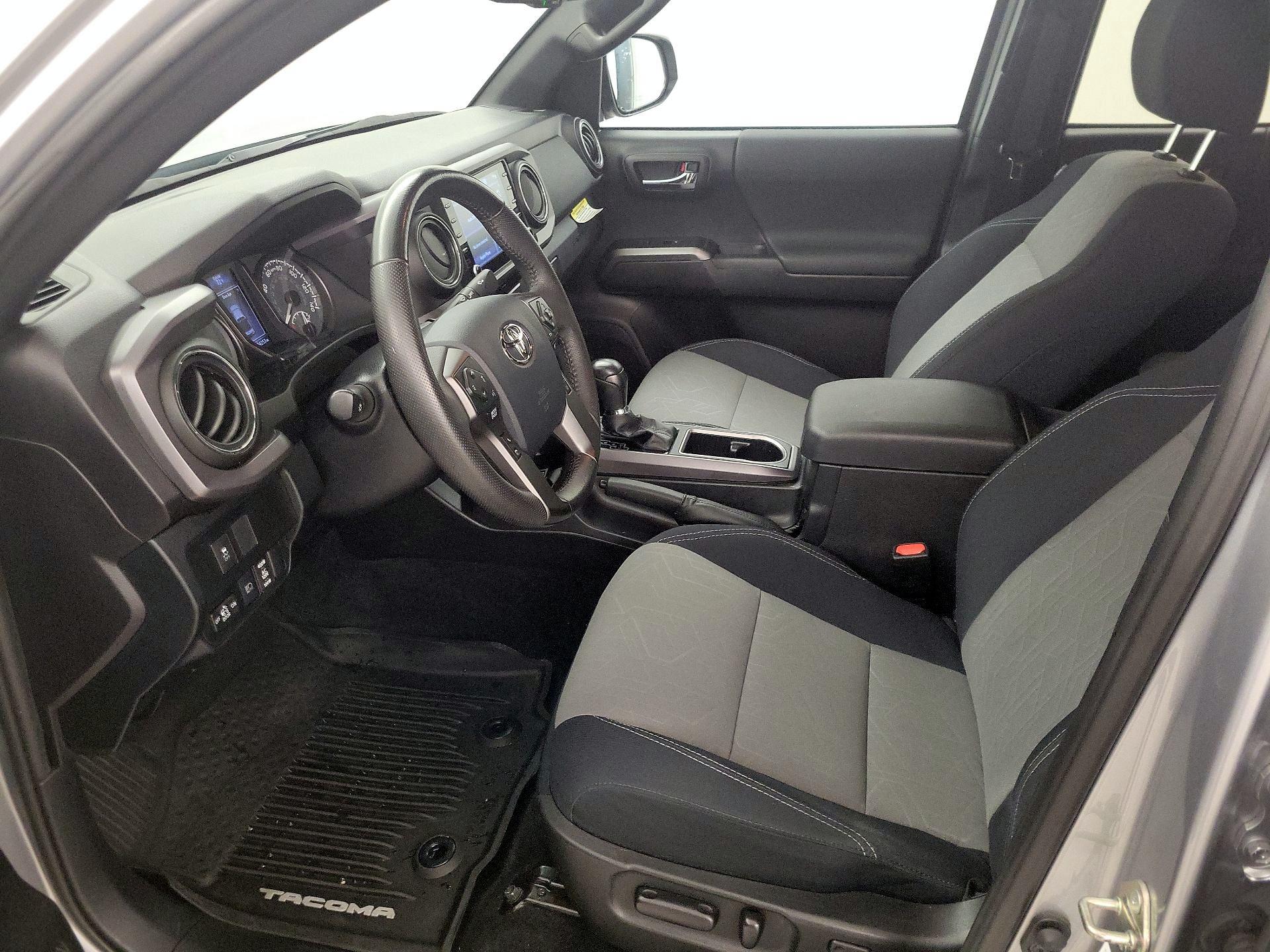 Thumbnail: 2020 Toyota Tacoma - 11