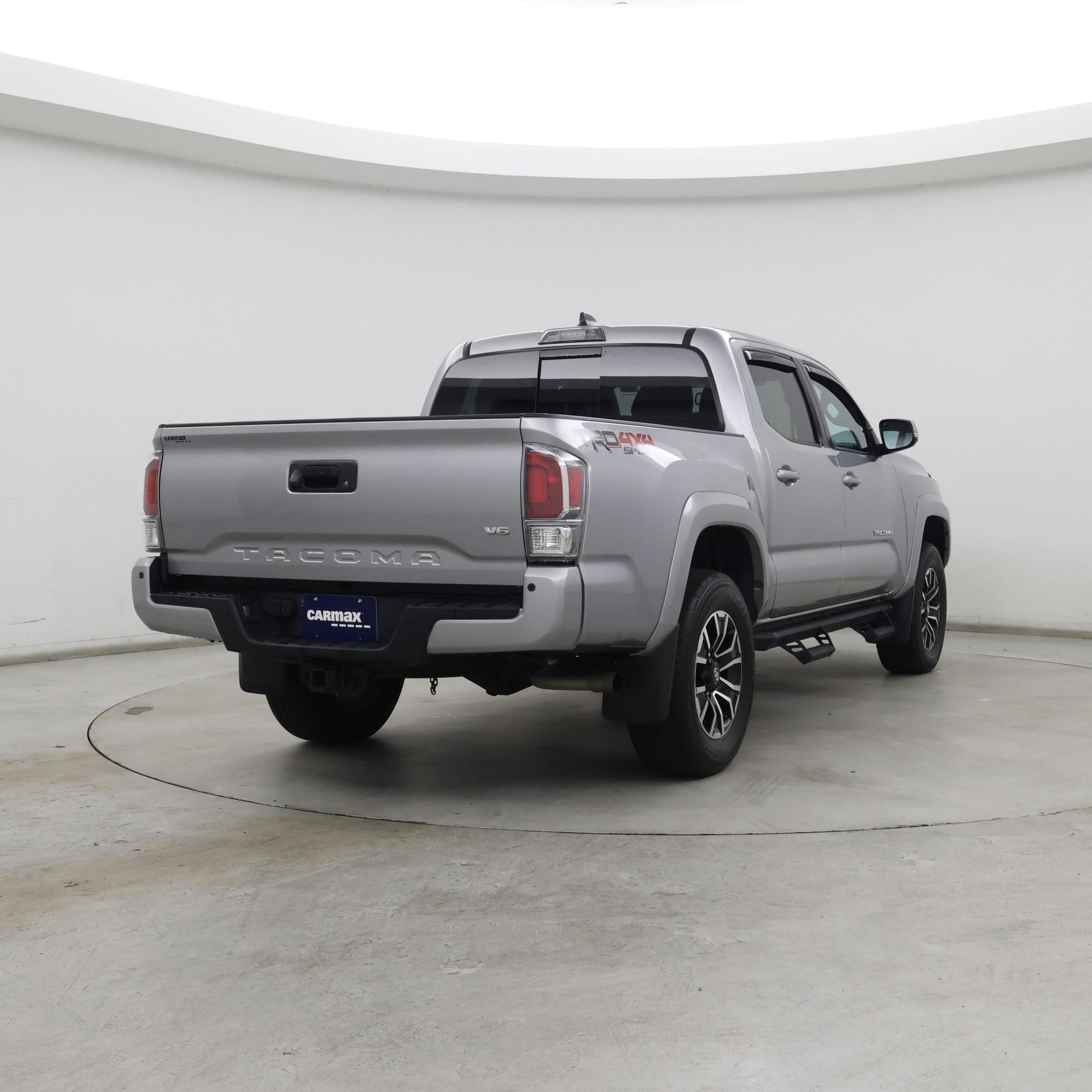 Thumbnail: 2020 Toyota Tacoma - 8