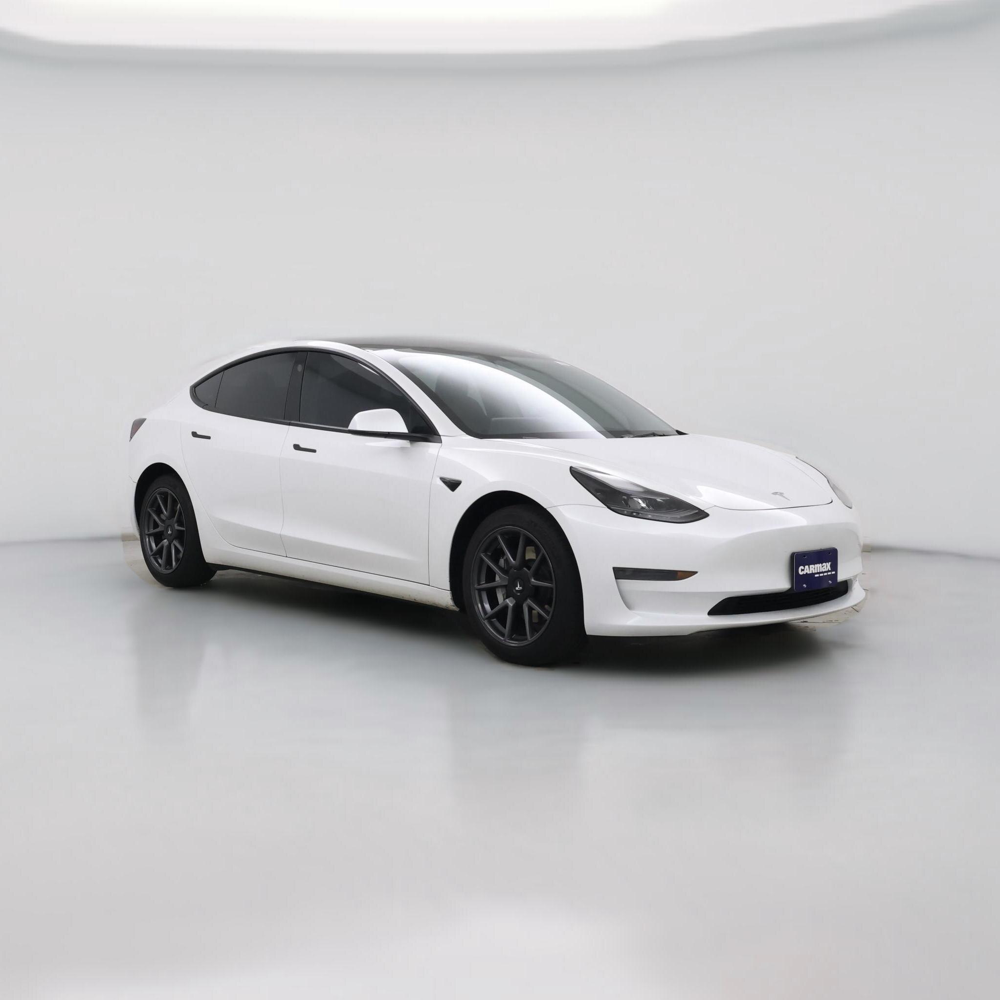 Thumbnail: 2023 Tesla Model 3 - 1