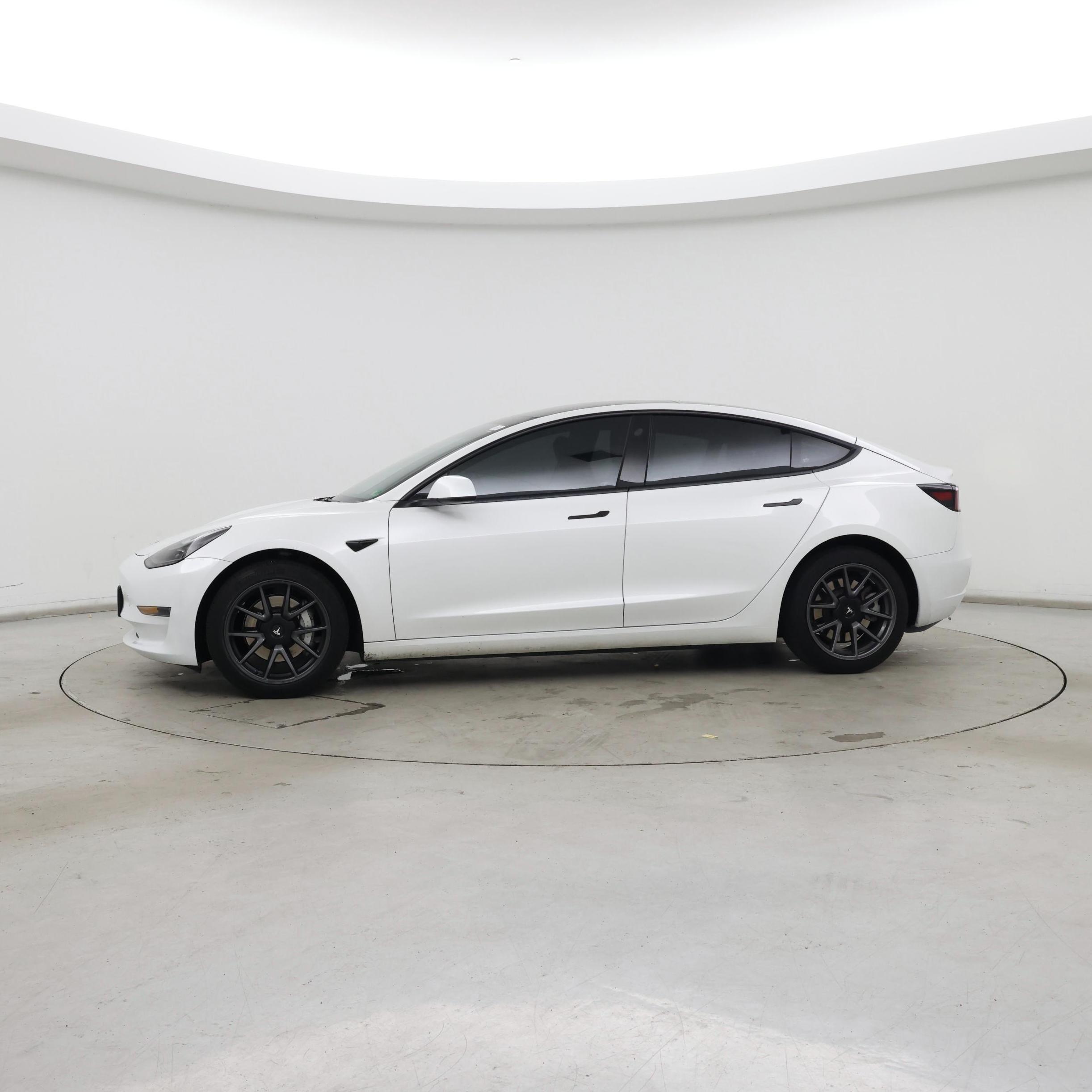 Thumbnail: 2023 Tesla Model 3 - 3