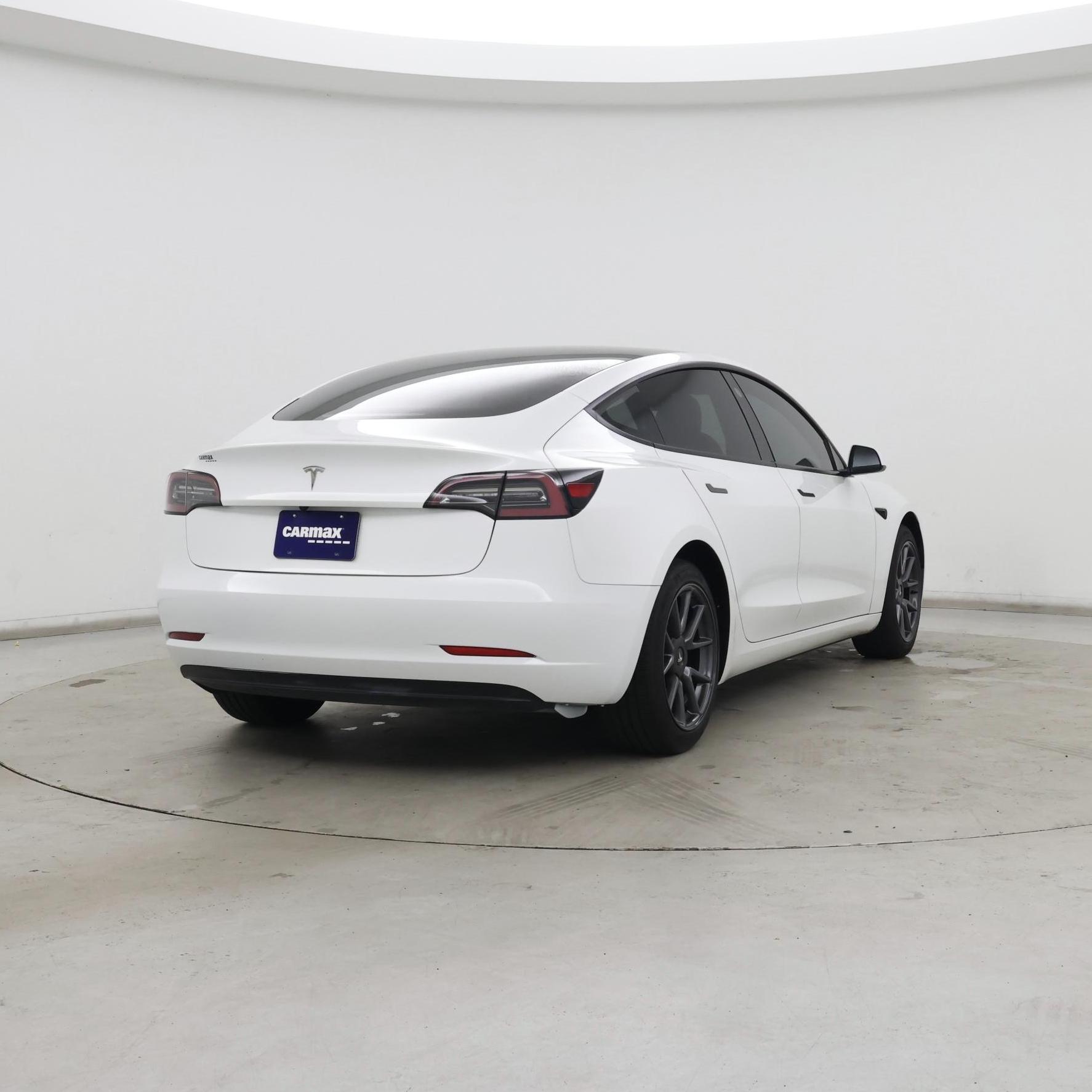 Thumbnail: 2023 Tesla Model 3 - 8