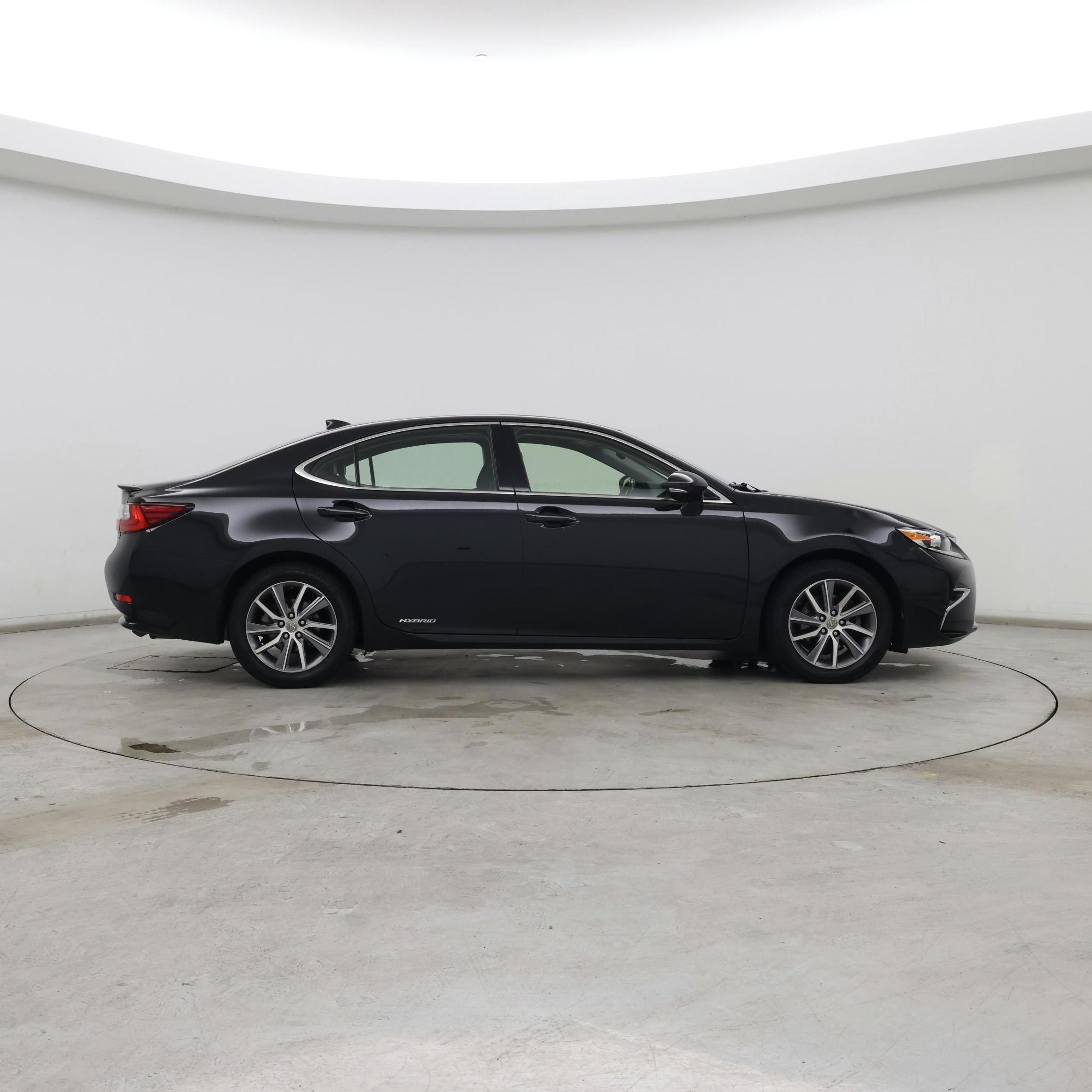 Thumbnail: 2017 Lexus ES - 7