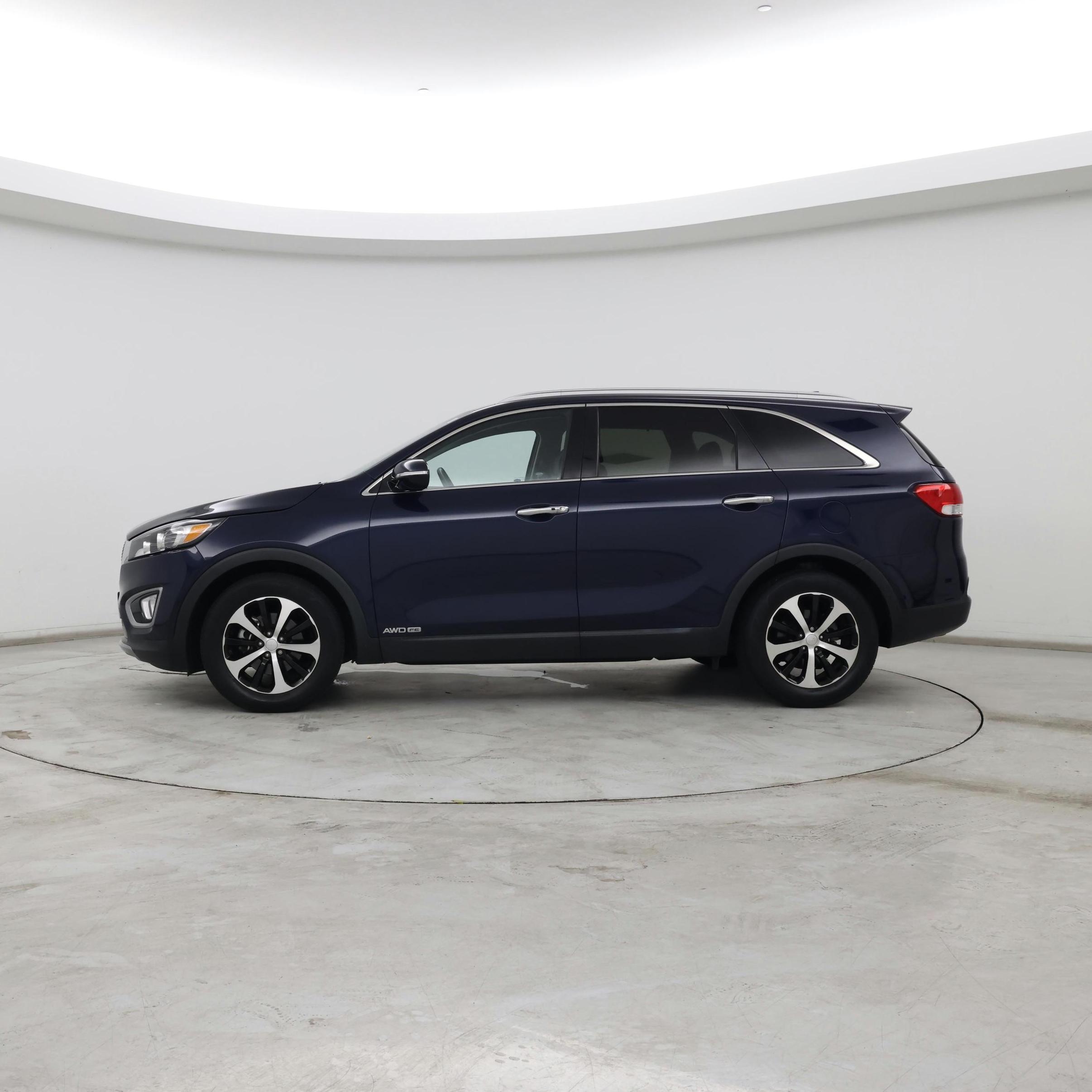 Thumbnail: 2018 Kia Sorento - 3