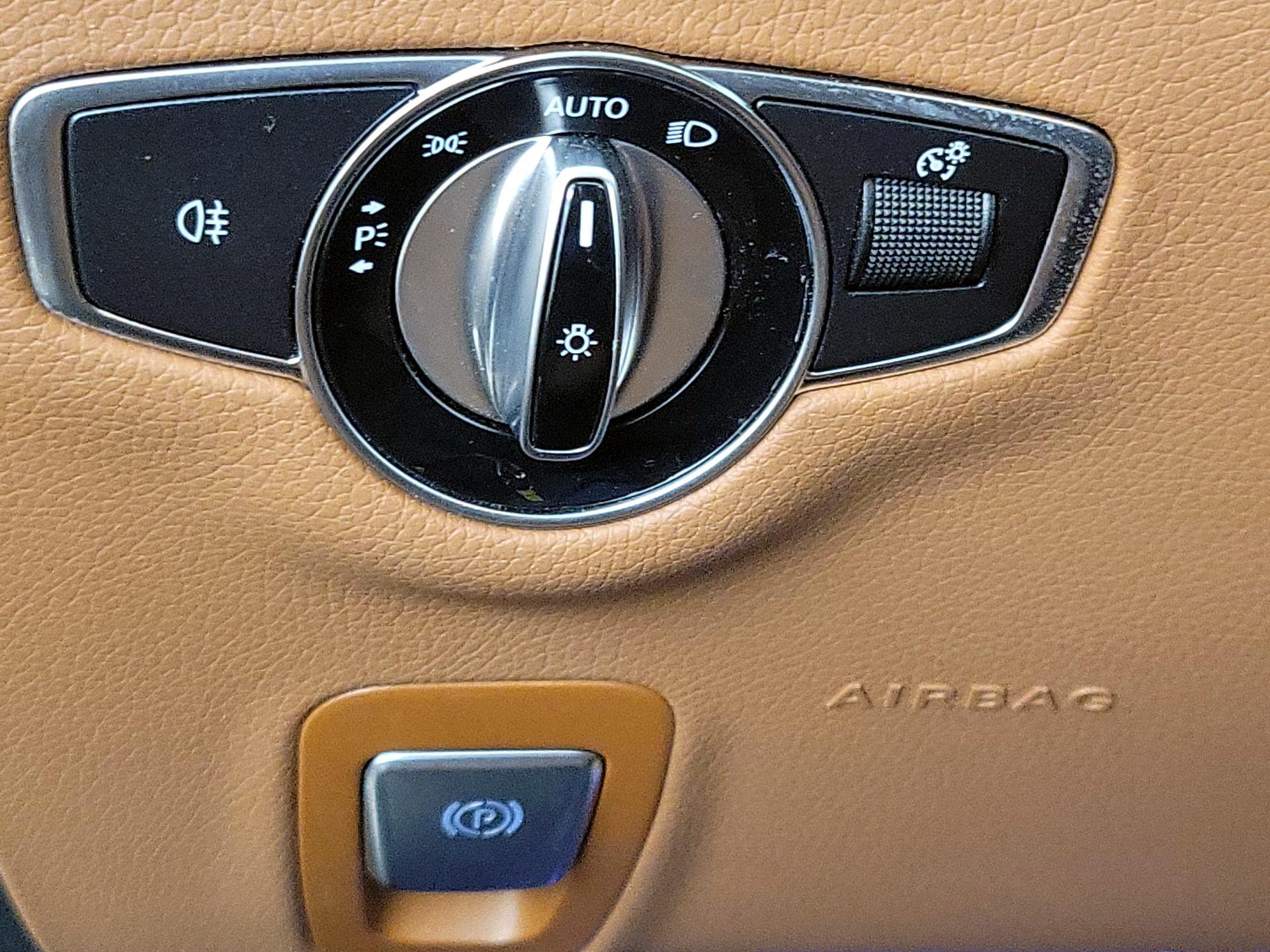 Thumbnail: 2021 Mercedes-Benz E-Class - 13