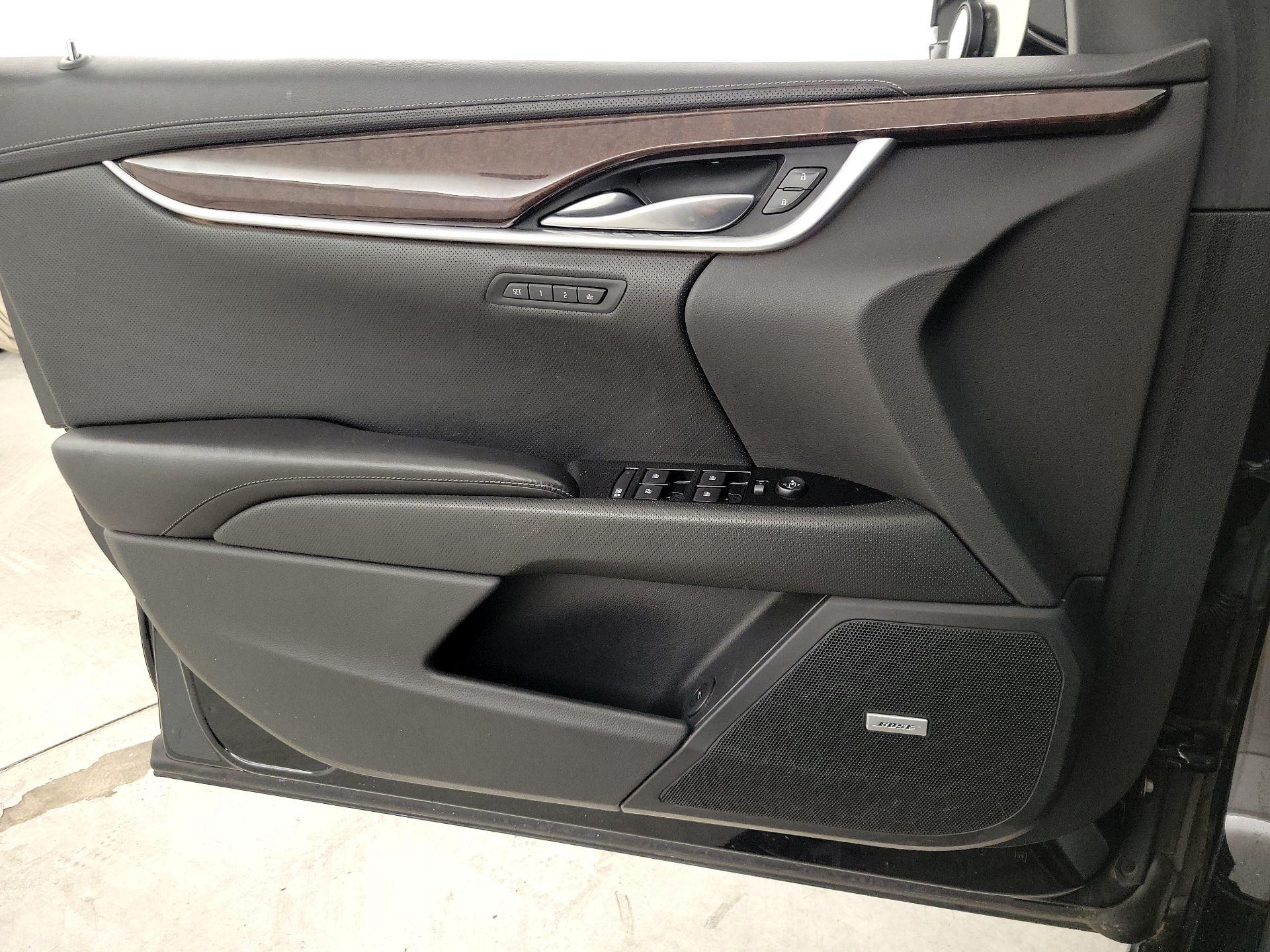 Thumbnail: 2017 Cadillac XTS - 12