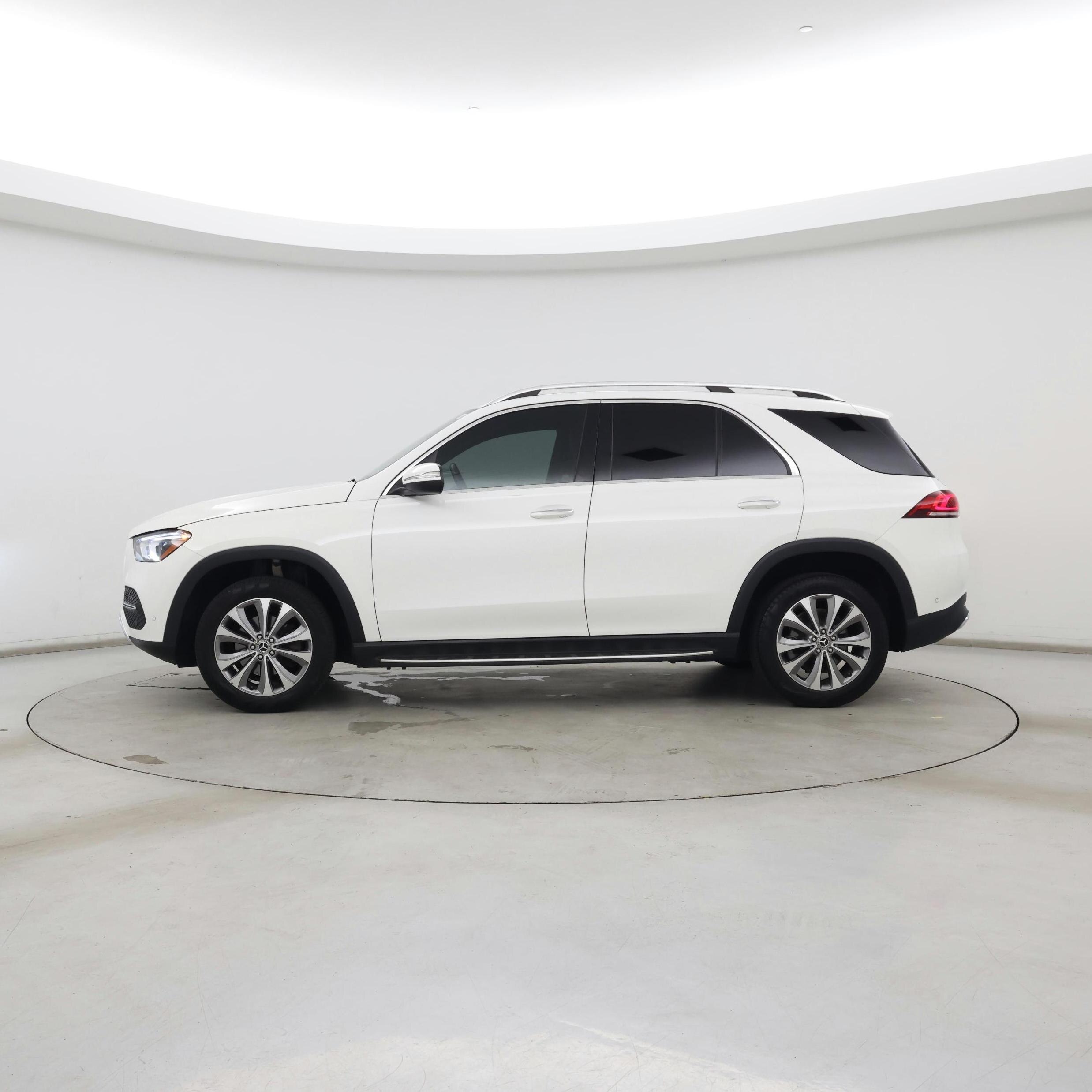 Thumbnail: 2020 Mercedes-Benz GLE - 3