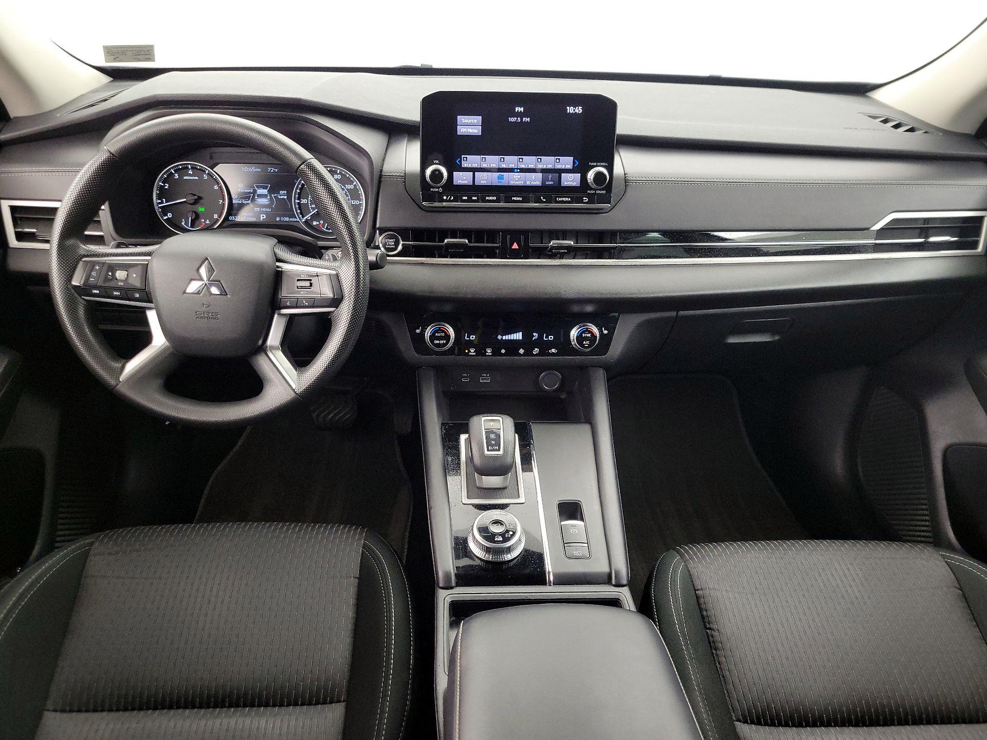 Thumbnail: 2022 Mitsubishi Outlander - 9