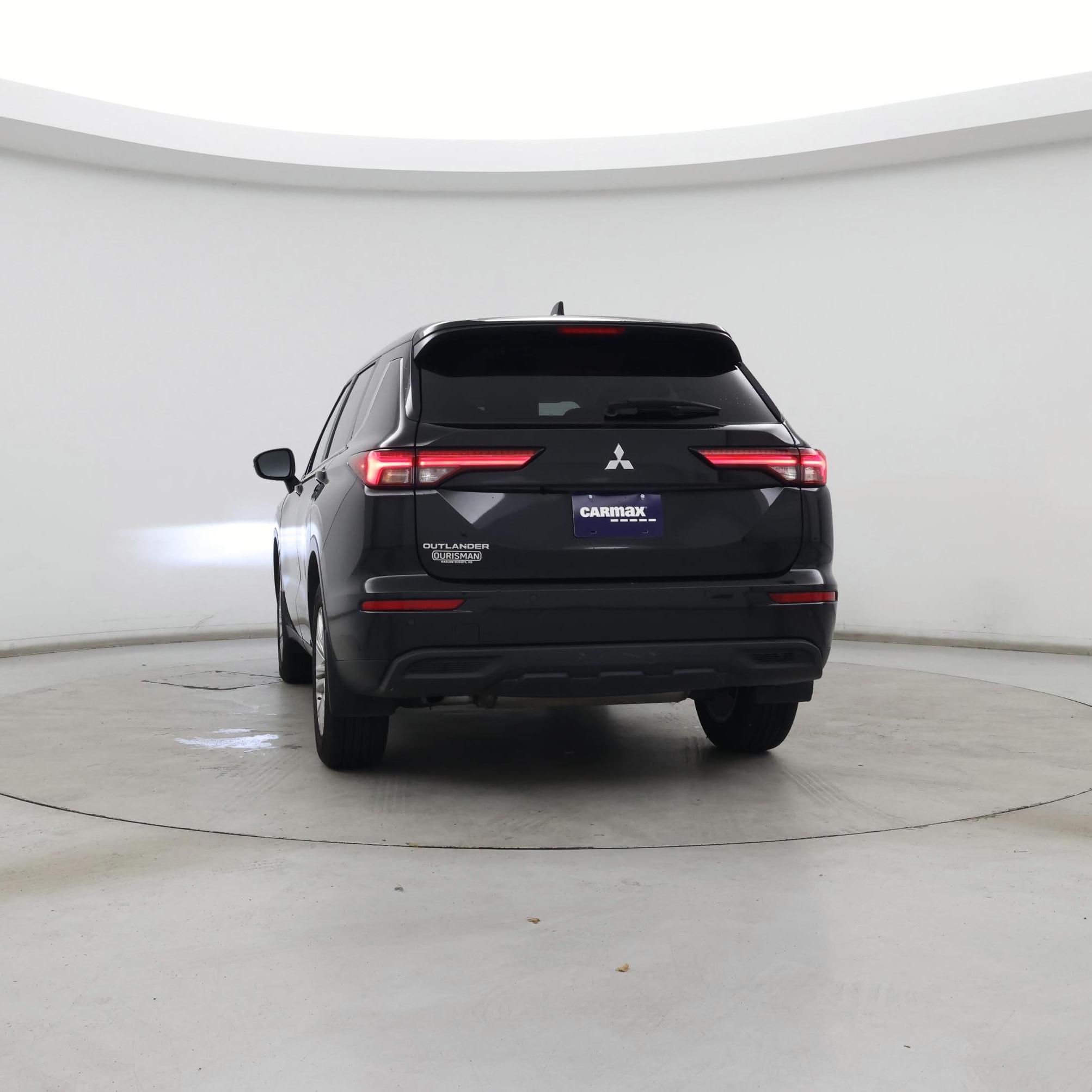 Thumbnail: 2022 Mitsubishi Outlander - 6