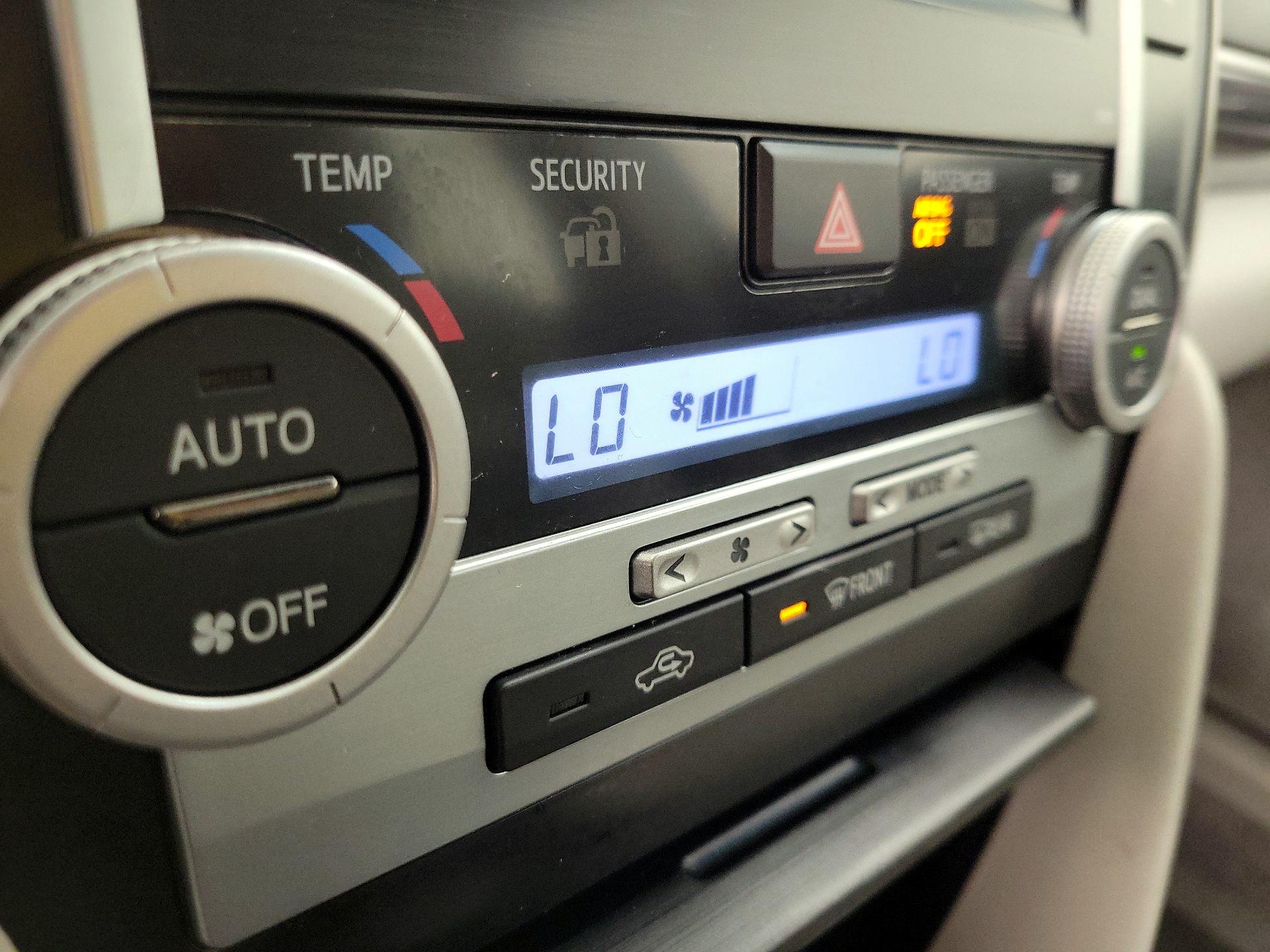 Thumbnail: 2013 Toyota Camry - 15