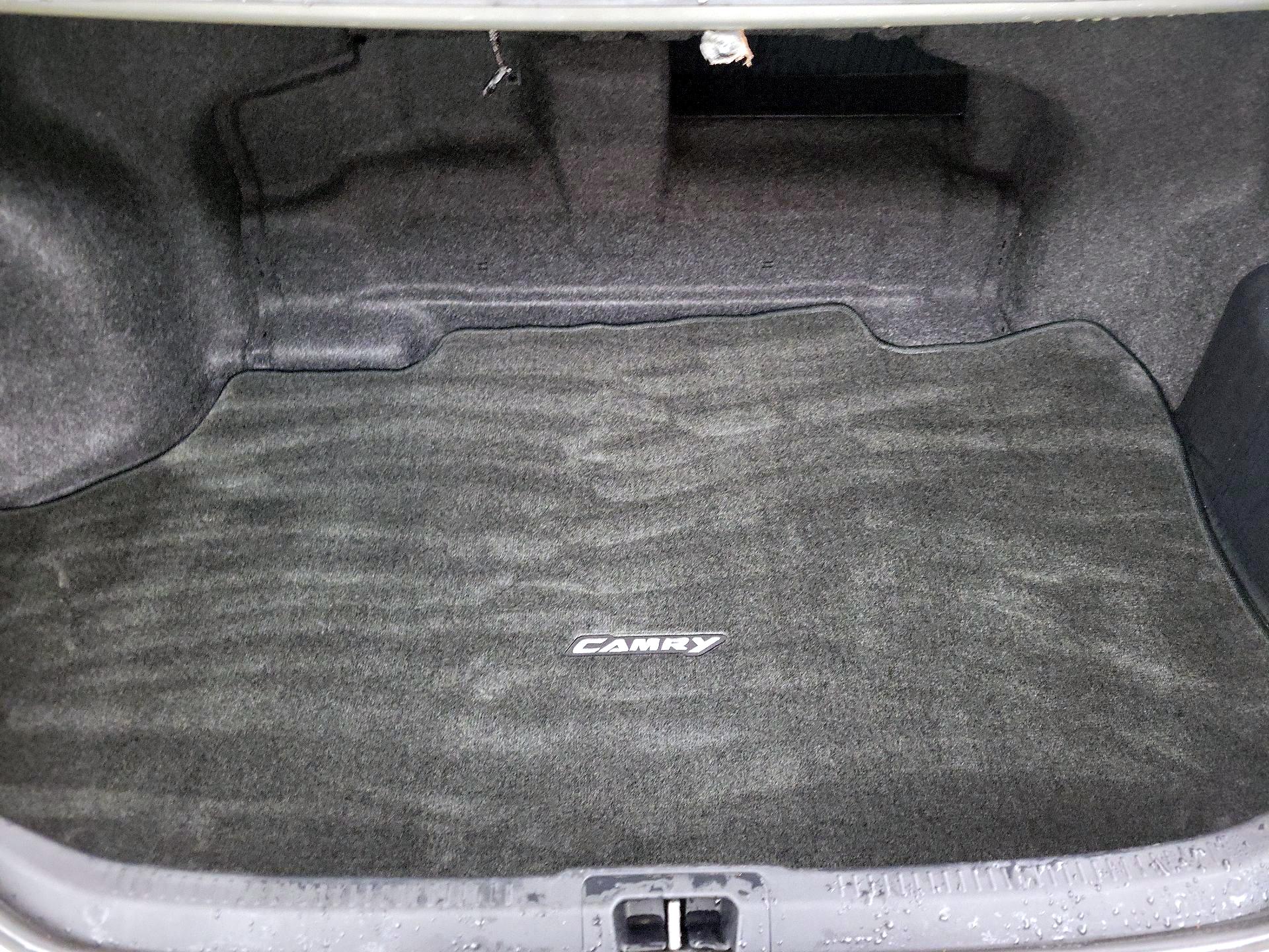 Thumbnail: 2013 Toyota Camry - 19
