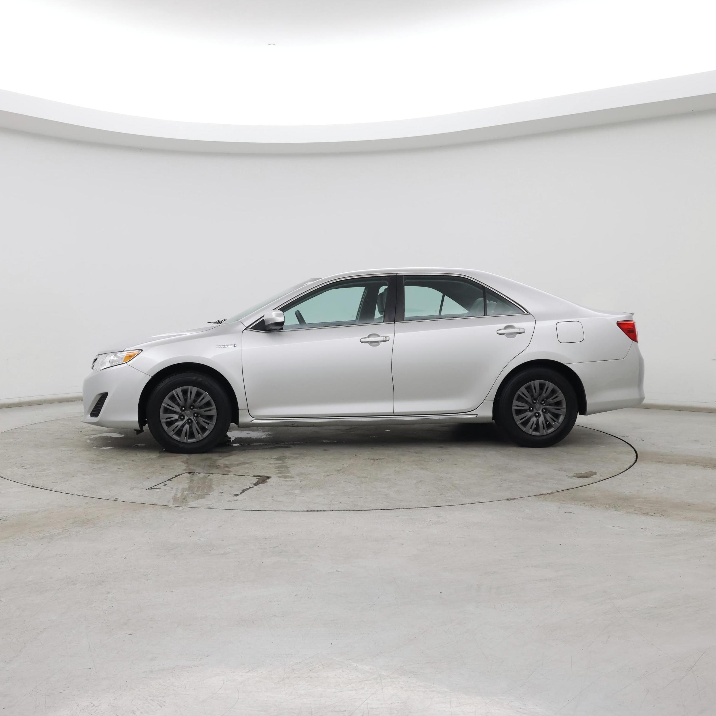 Thumbnail: 2013 Toyota Camry - 3