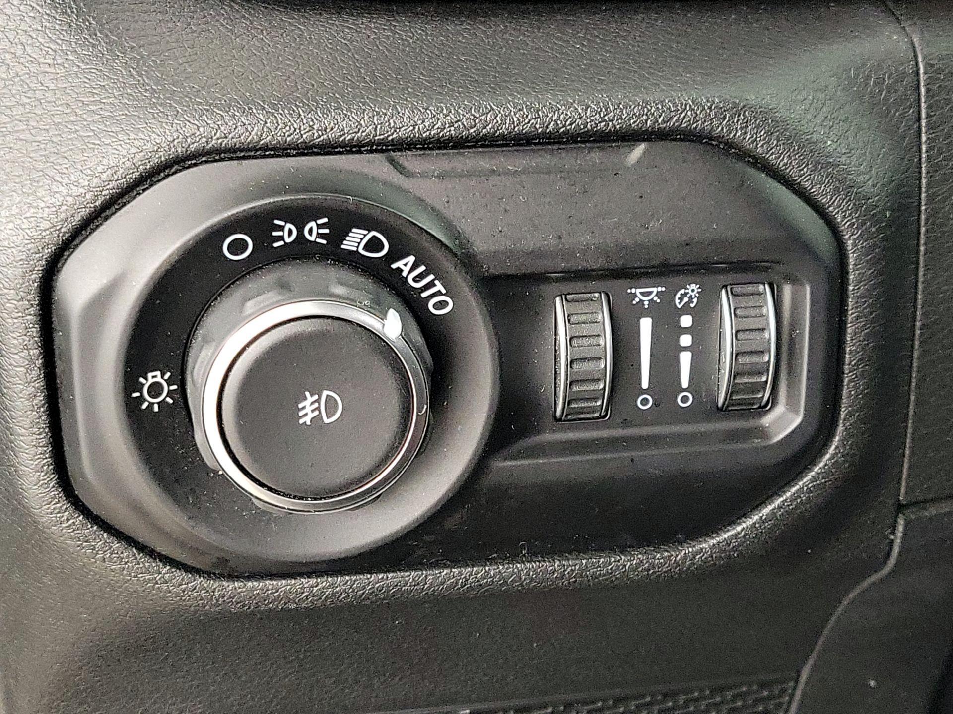 Thumbnail: 2020 Jeep Wrangler - 13