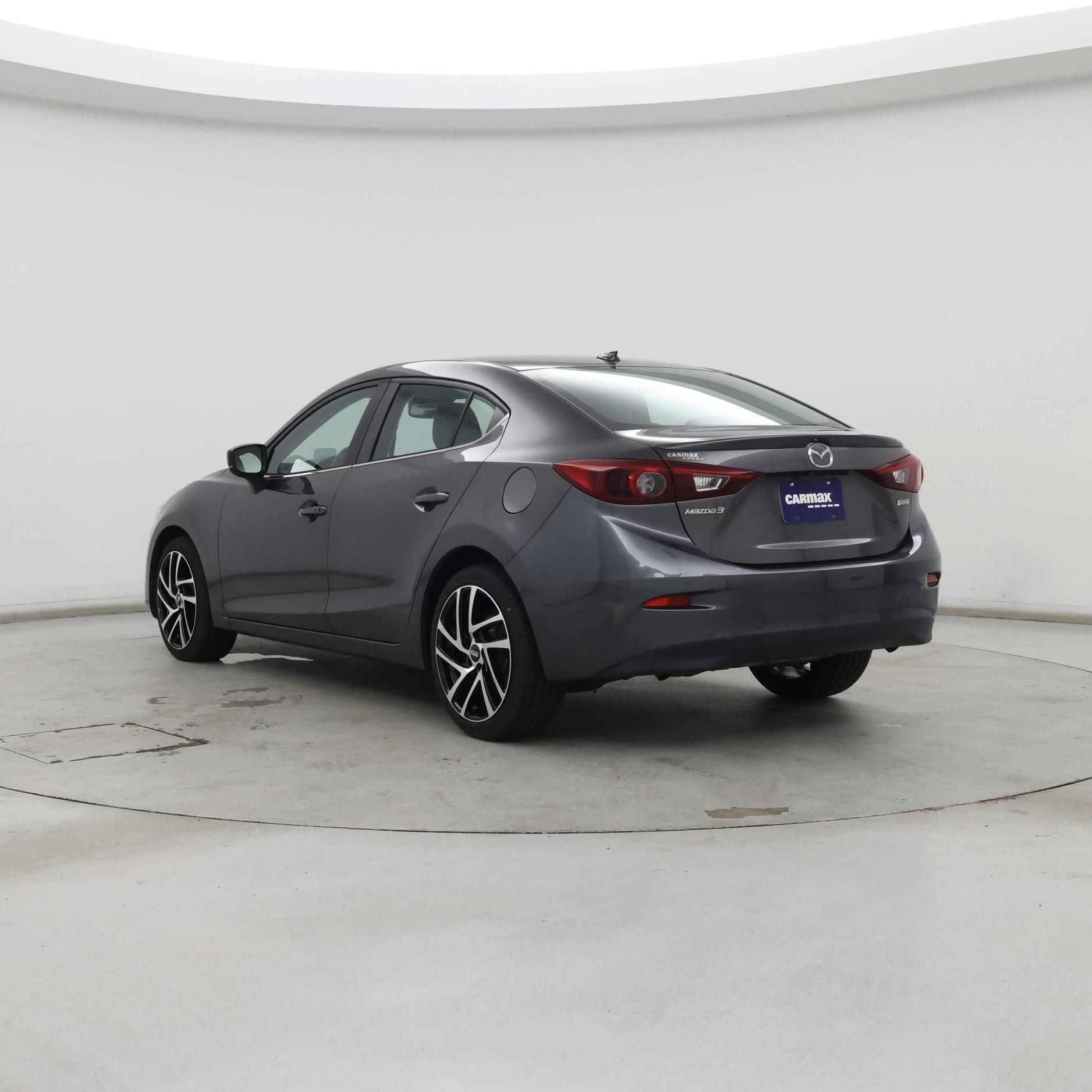 Thumbnail: 2018 Mazda Mazda3 - 2