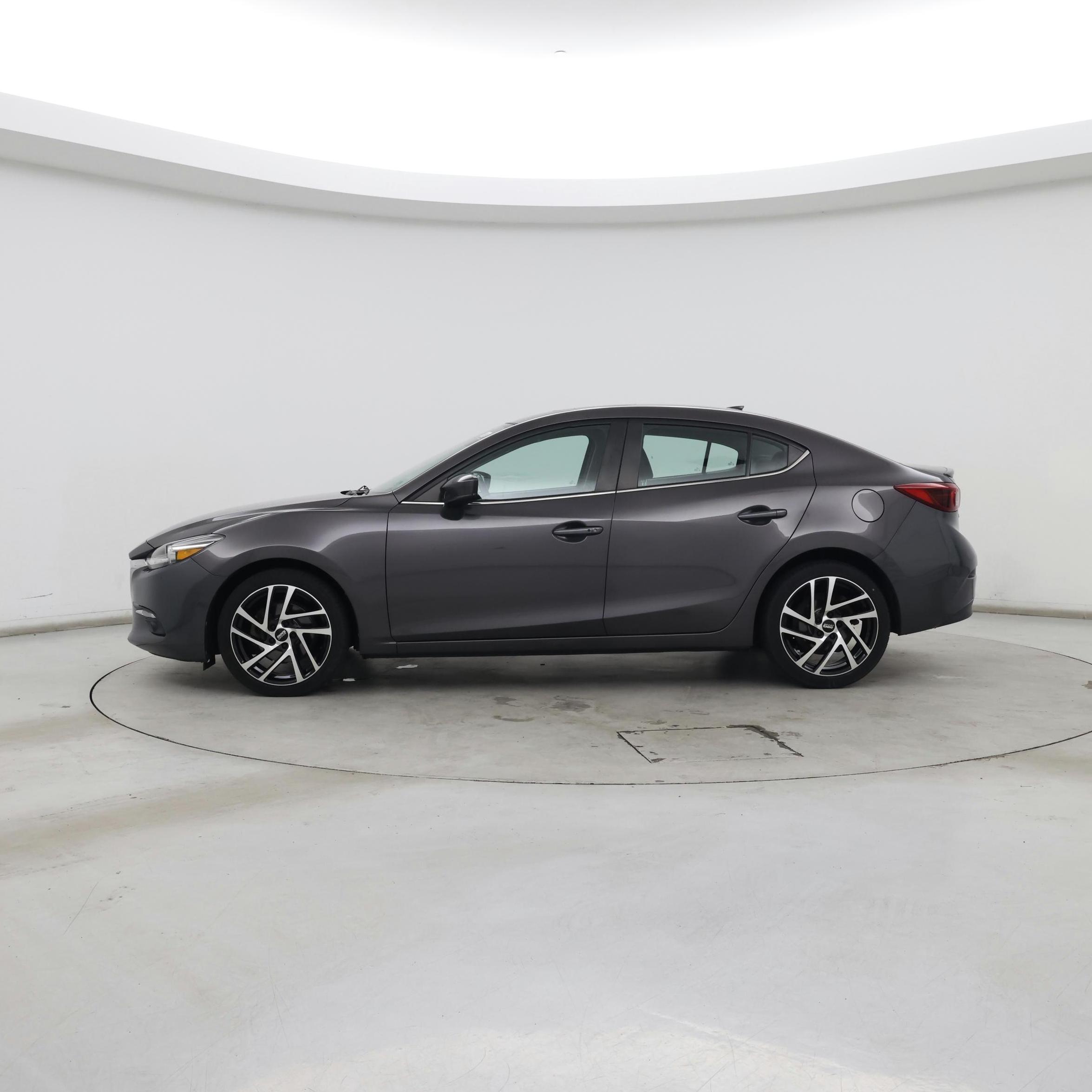 Thumbnail: 2018 Mazda Mazda3 - 3