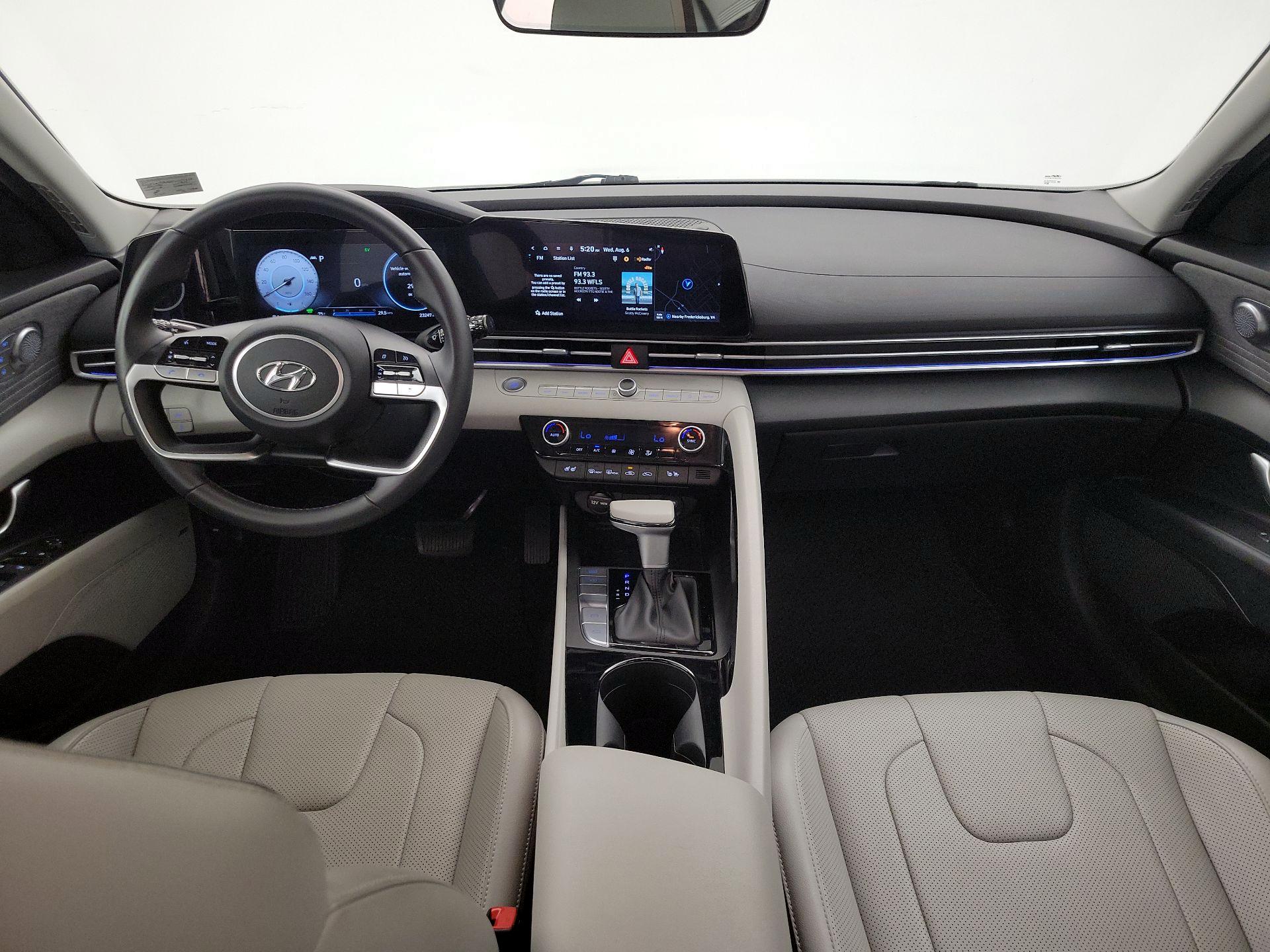 Thumbnail: 2023 Hyundai Elantra - 9