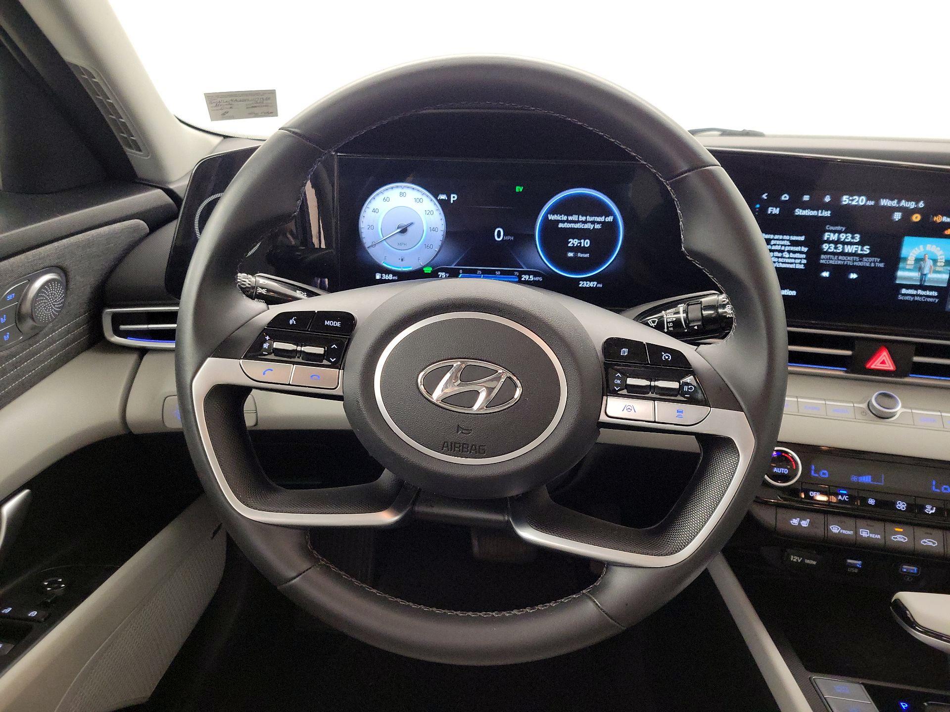 Thumbnail: 2023 Hyundai Elantra - 10
