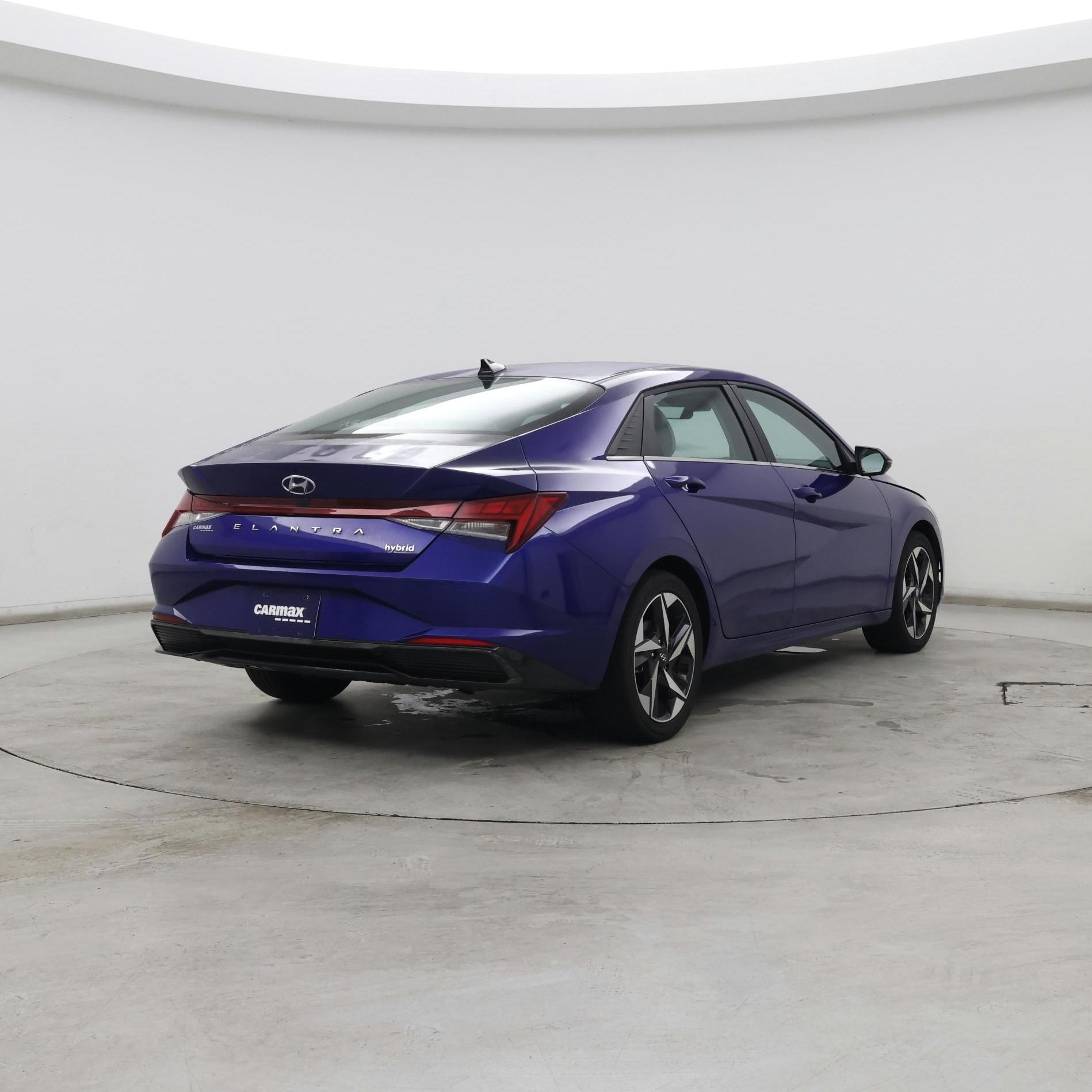 Thumbnail: 2023 Hyundai Elantra - 8