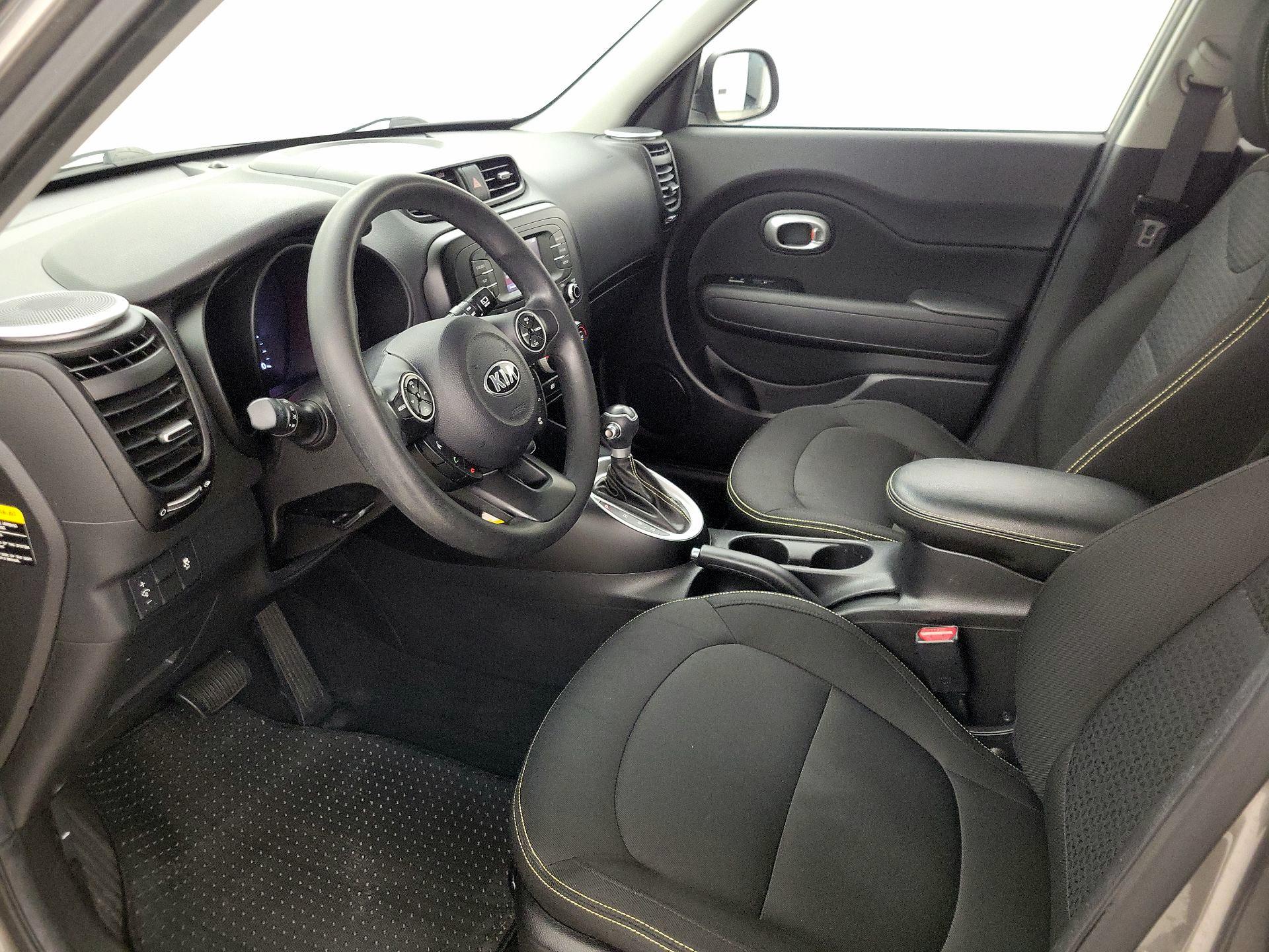 Thumbnail: 2015 Kia Soul - 11