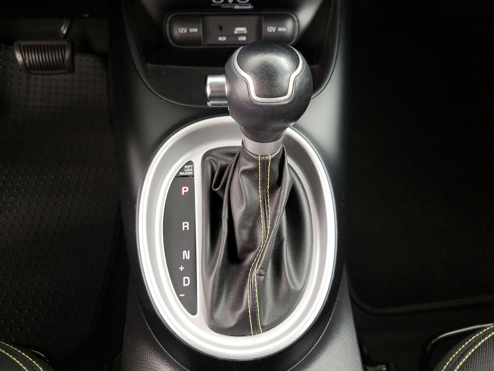 Thumbnail: 2015 Kia Soul - 17