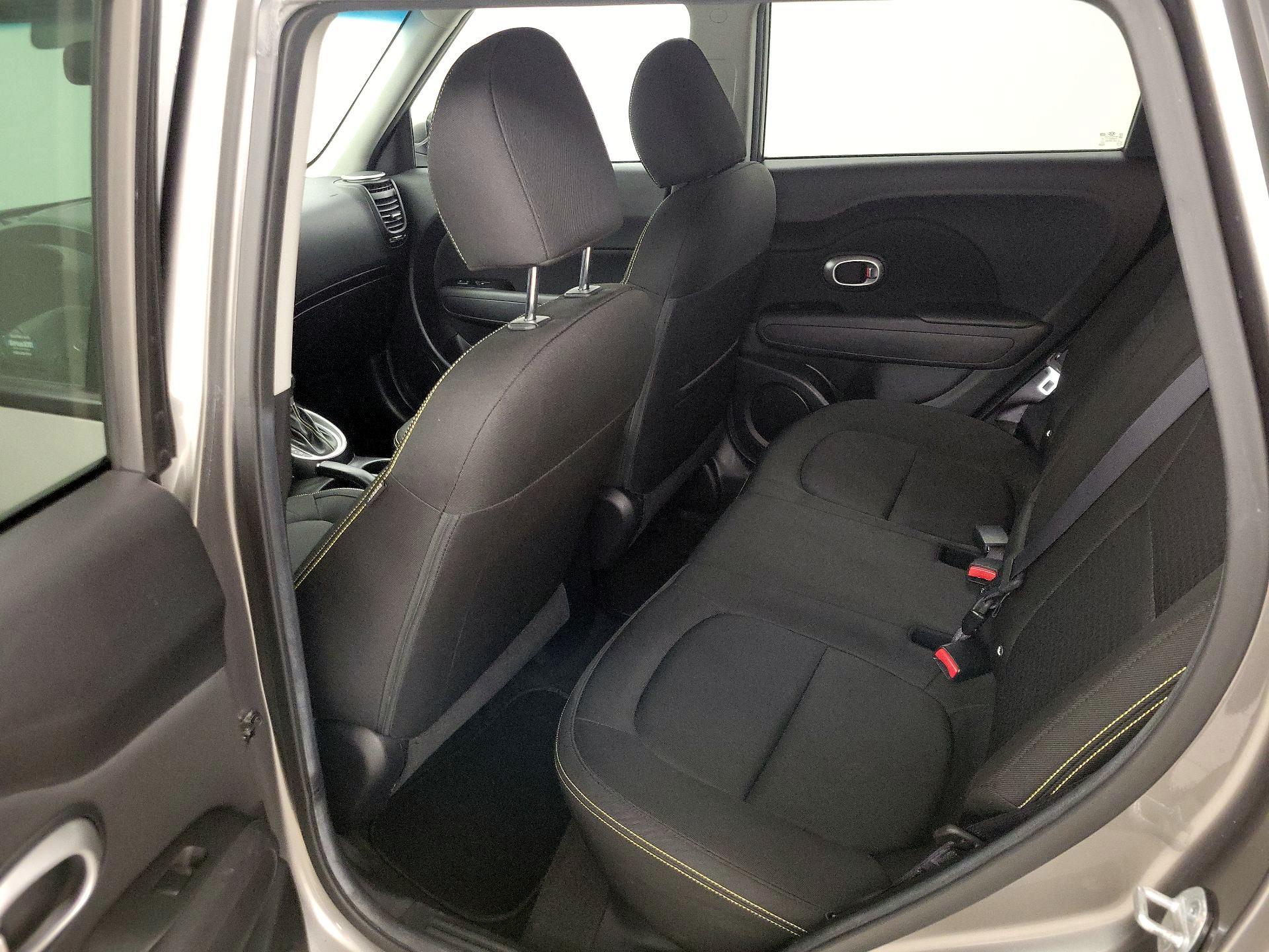 Thumbnail: 2015 Kia Soul - 19
