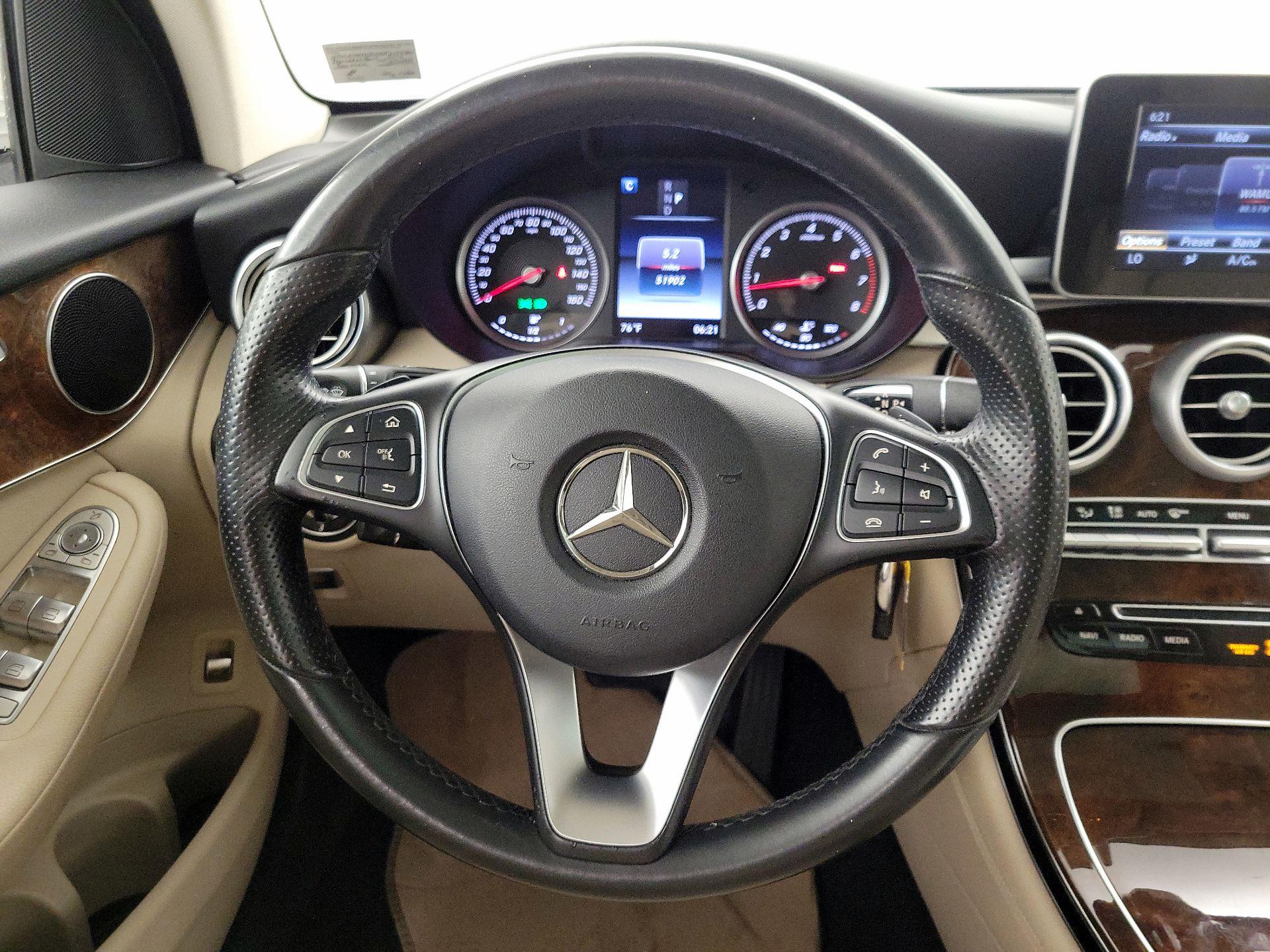 Thumbnail: 2016 Mercedes-Benz GLC - 10