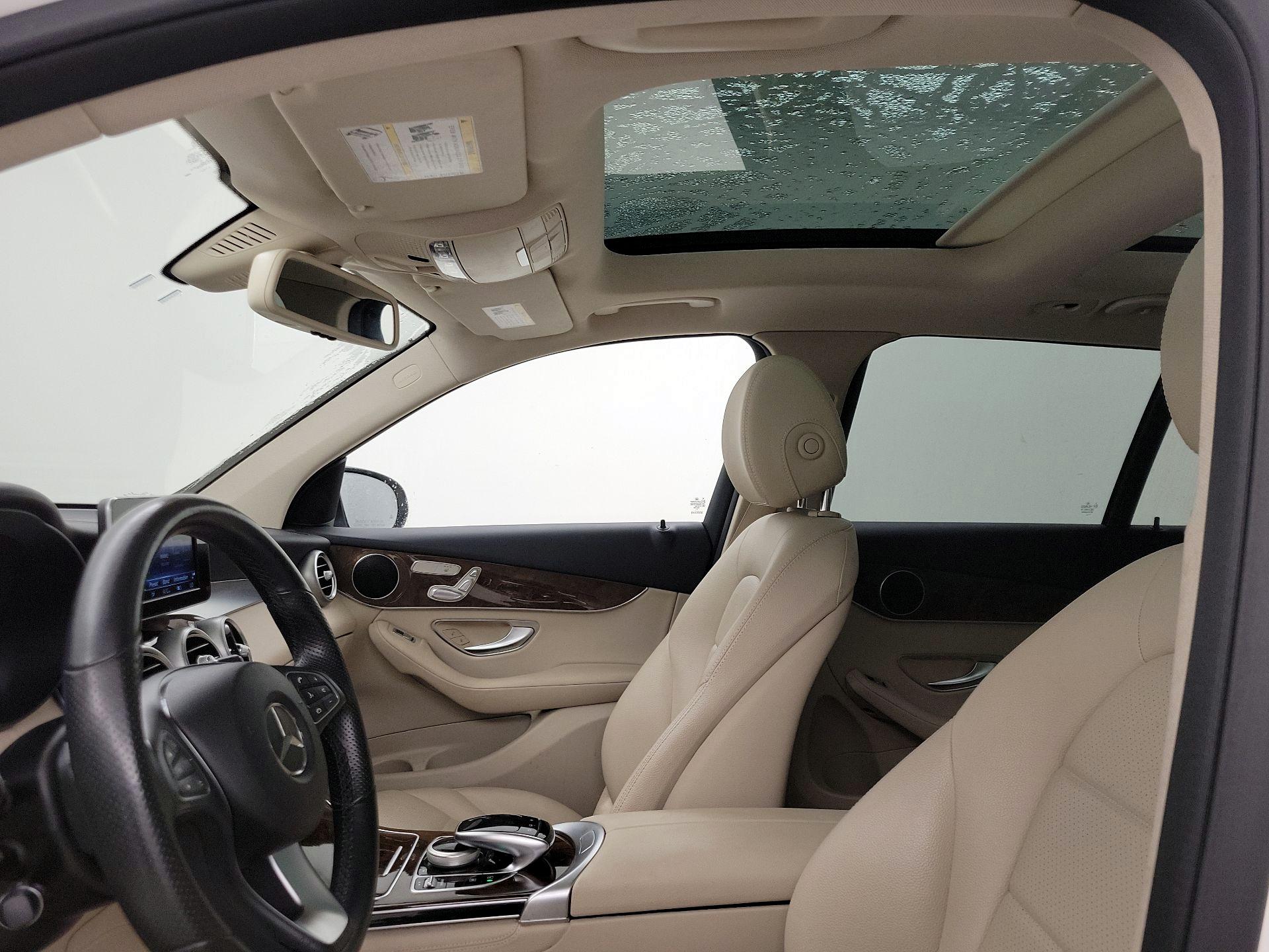 Thumbnail: 2016 Mercedes-Benz GLC - 19